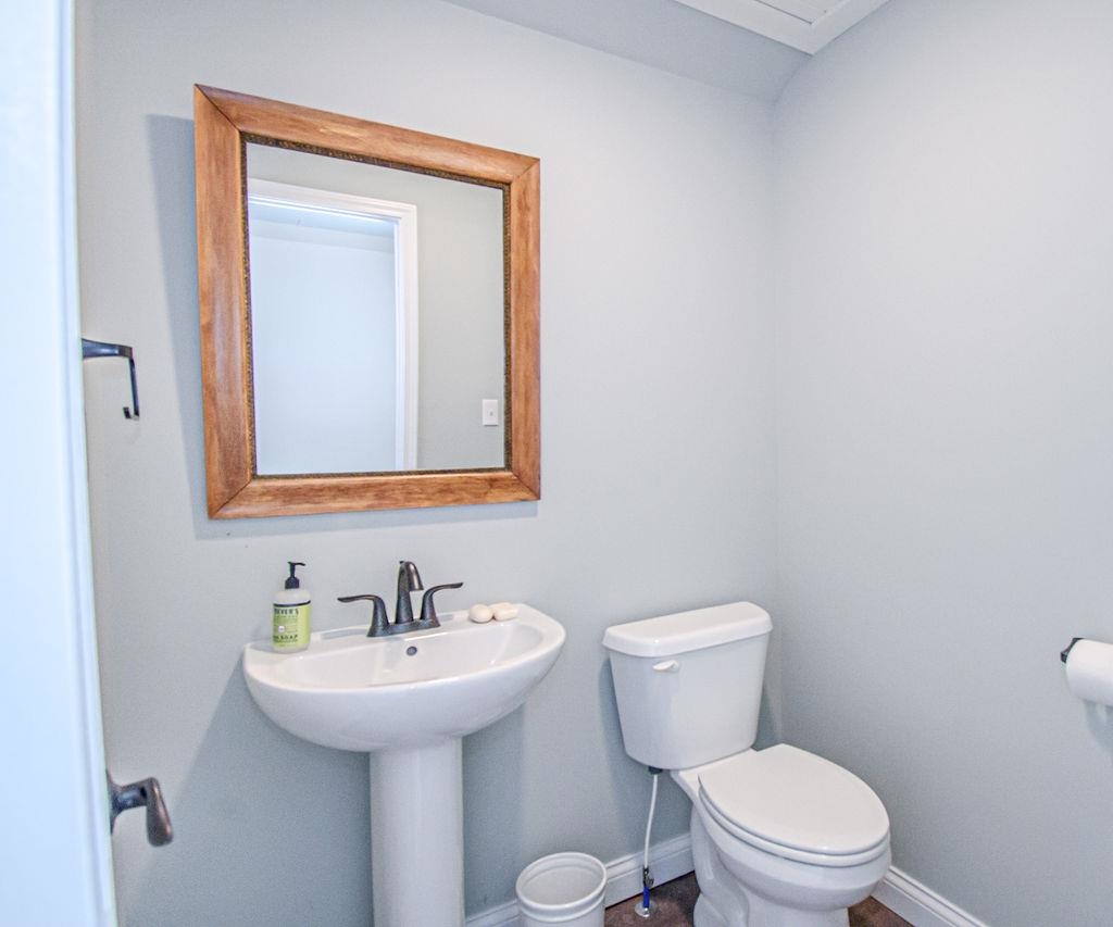 2625 Wrights Landing Road, Owensboro, Kentucky 42303, 3 Bedrooms Bedrooms, ,2 BathroomsBathrooms,Single Family Residence,For Sale,Wrights Landing Road,89010