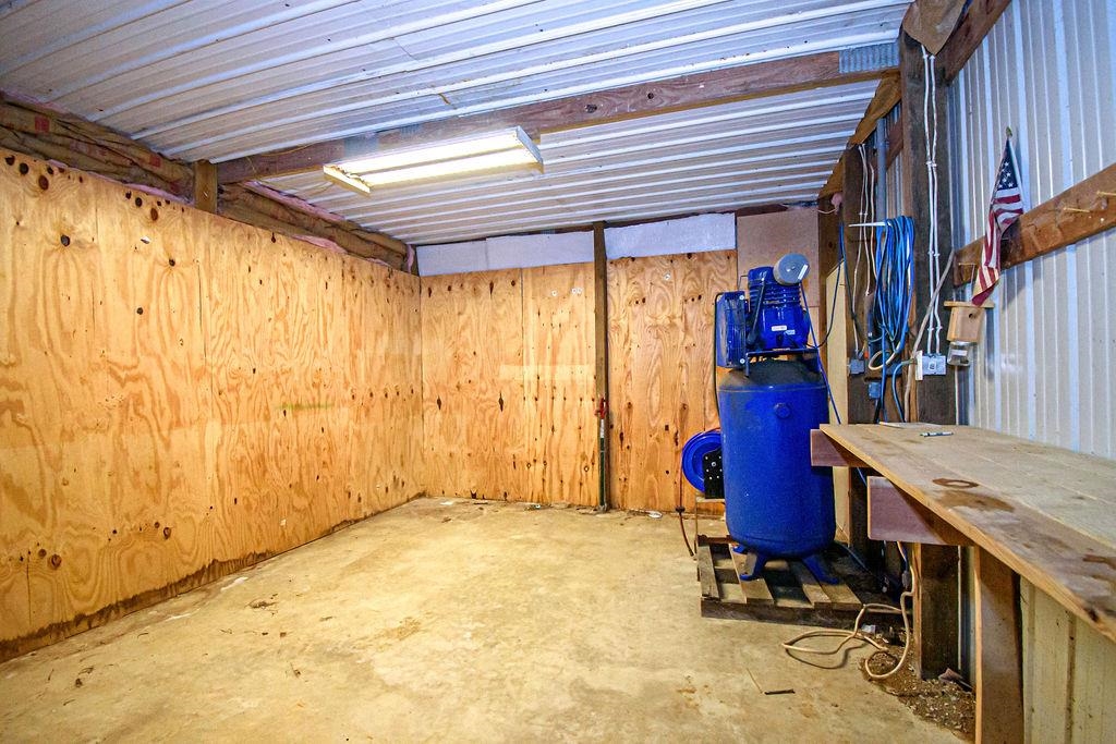 2625 Wrights Landing Road, Owensboro, Kentucky 42303, 3 Bedrooms Bedrooms, ,2 BathroomsBathrooms,Single Family Residence,For Sale,Wrights Landing Road,89010