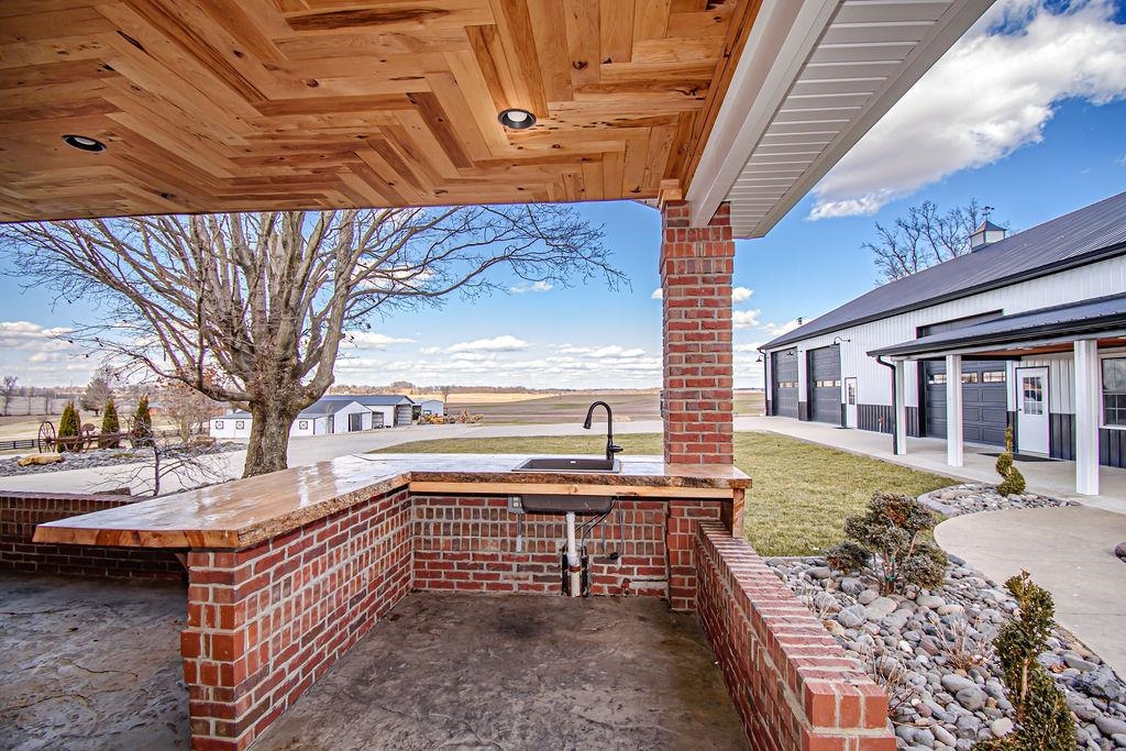 2625 Wrights Landing Road, Owensboro, Kentucky 42303, 3 Bedrooms Bedrooms, ,2 BathroomsBathrooms,Single Family Residence,For Sale,Wrights Landing Road,89010