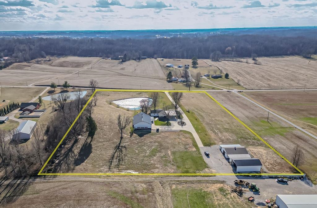 2625 Wrights Landing Road, Owensboro, Kentucky 42303, 3 Bedrooms Bedrooms, ,2 BathroomsBathrooms,Single Family Residence,For Sale,Wrights Landing Road,89010