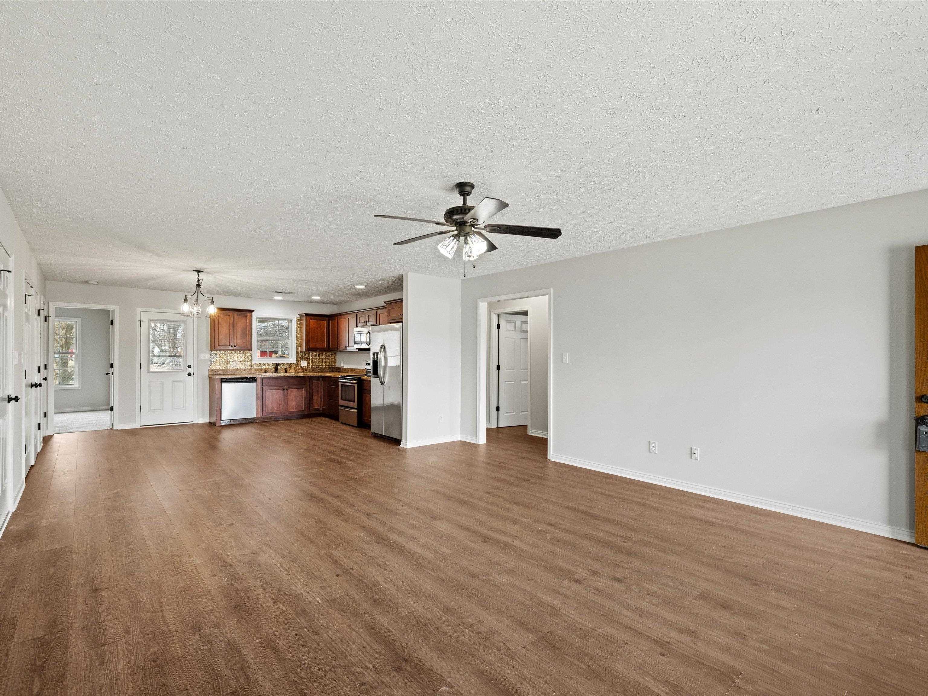 2205 Topaz Court, Owensboro, Kentucky 42303, 3 Bedrooms Bedrooms, ,2 BathroomsBathrooms,Single Family Residence,For Sale,Topaz Court,89022