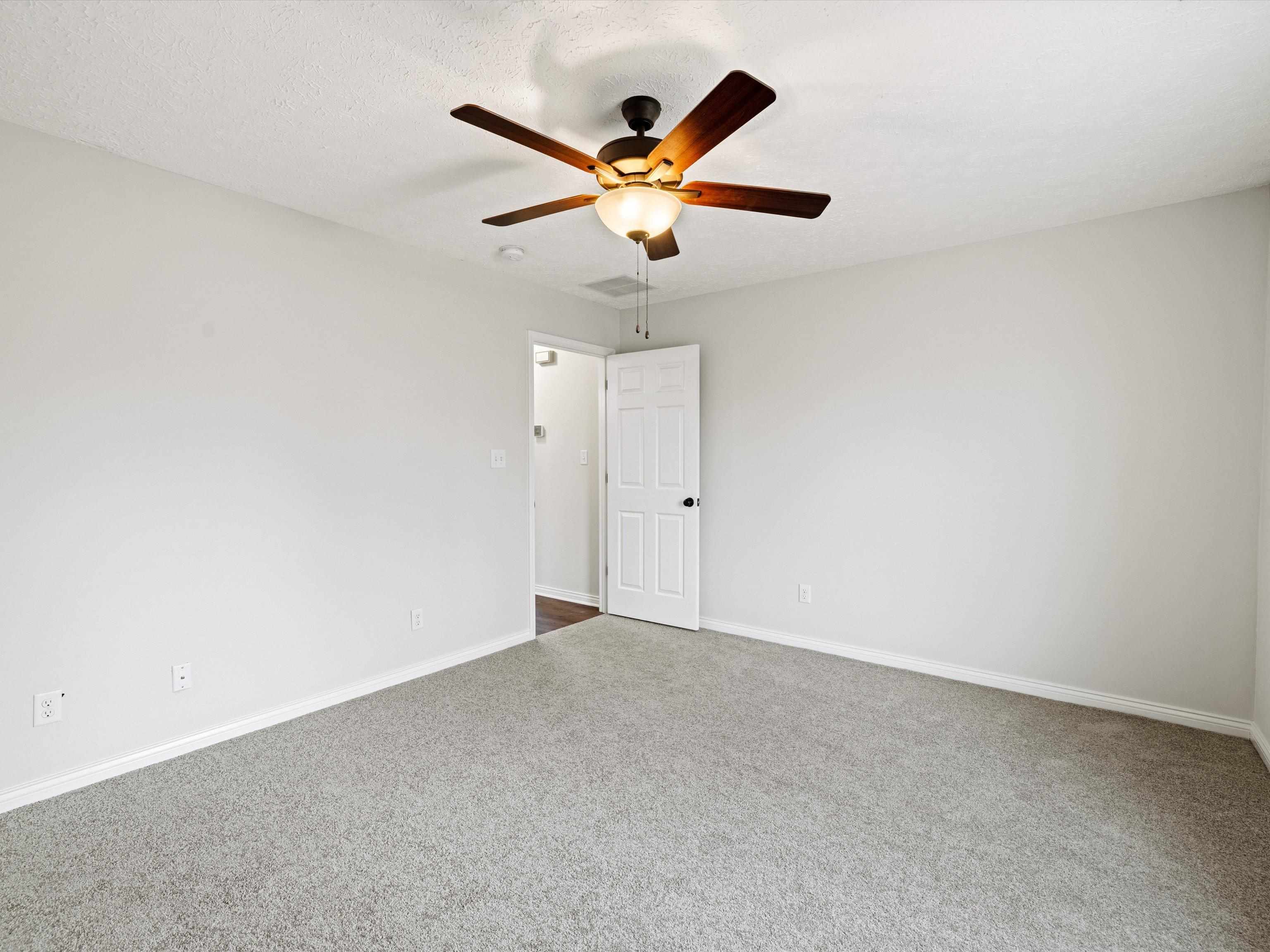 2205 Topaz Court, Owensboro, Kentucky 42303, 3 Bedrooms Bedrooms, ,2 BathroomsBathrooms,Single Family Residence,For Sale,Topaz Court,89022