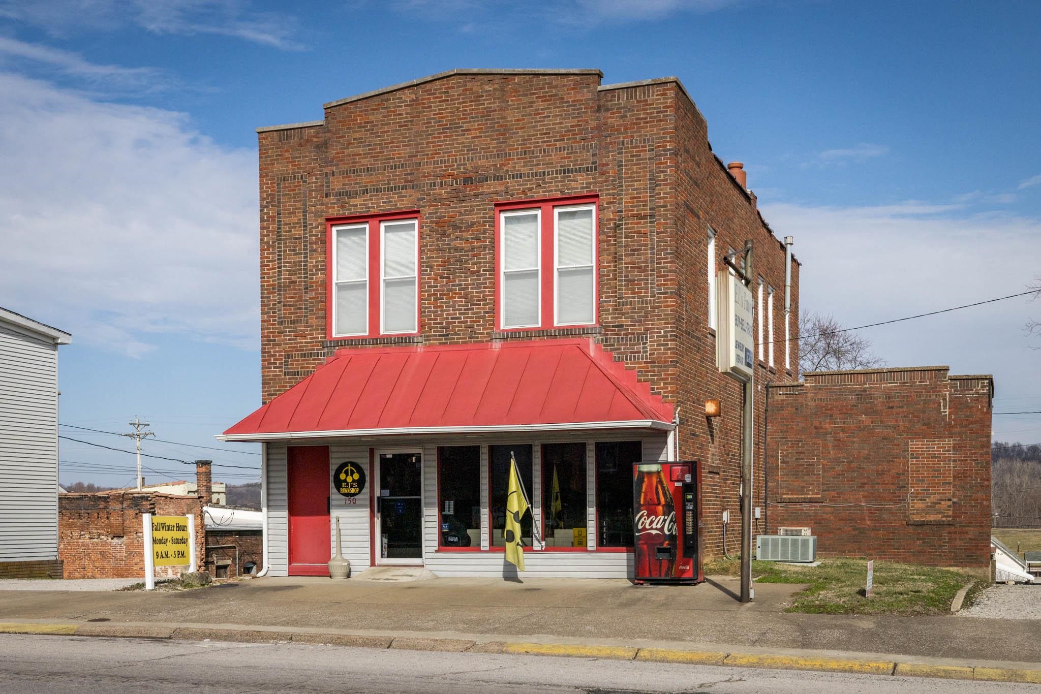 150 Main Street, Hawesville, Kentucky 42348, ,Retail,For Sale,Main Street,89043
