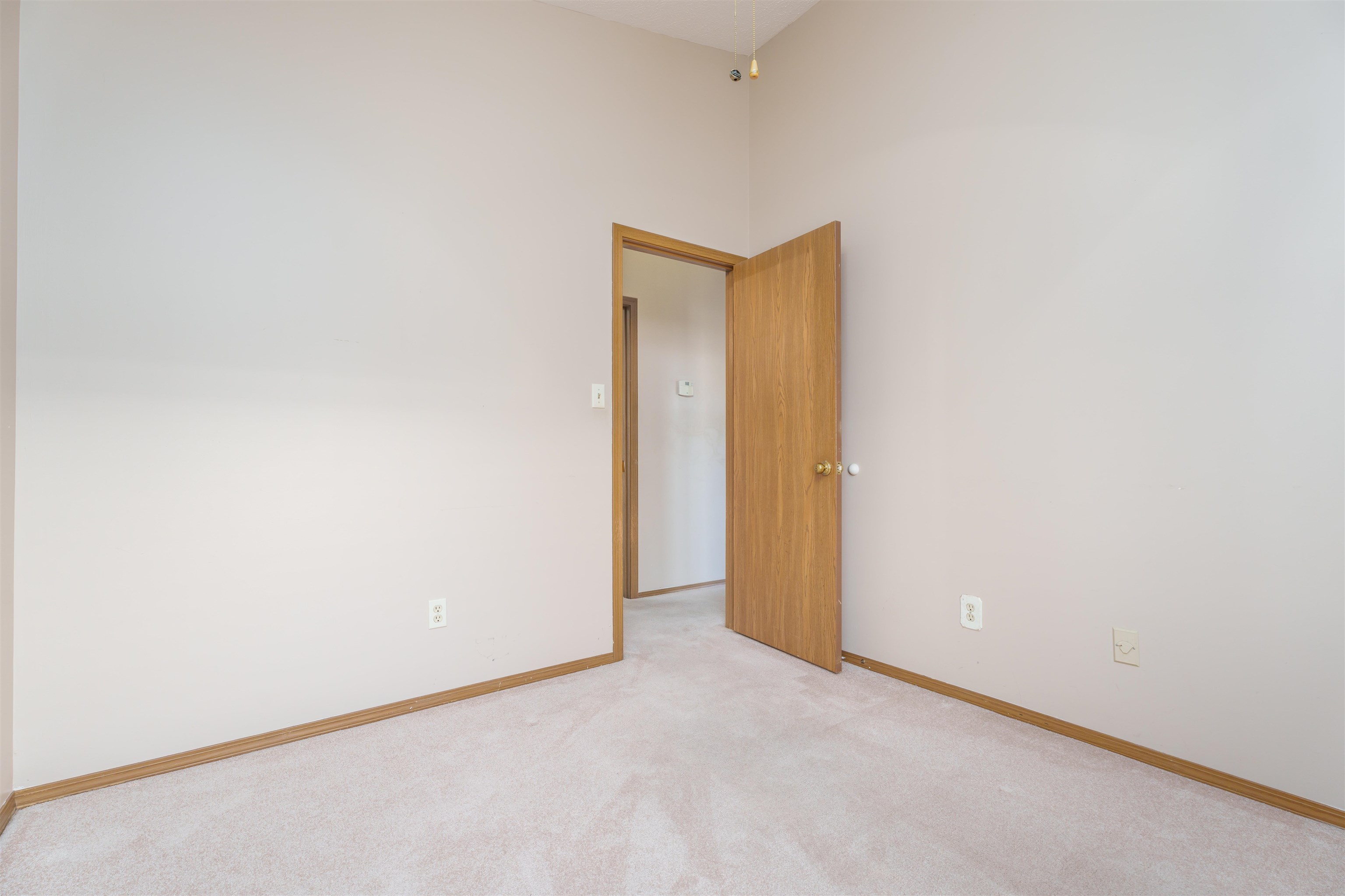 4415 Strickland Dr, Owensboro, Kentucky 42301, 2 Bedrooms Bedrooms, ,1 BathroomBathrooms,Single Family Residence,For Sale,Strickland Dr,89091