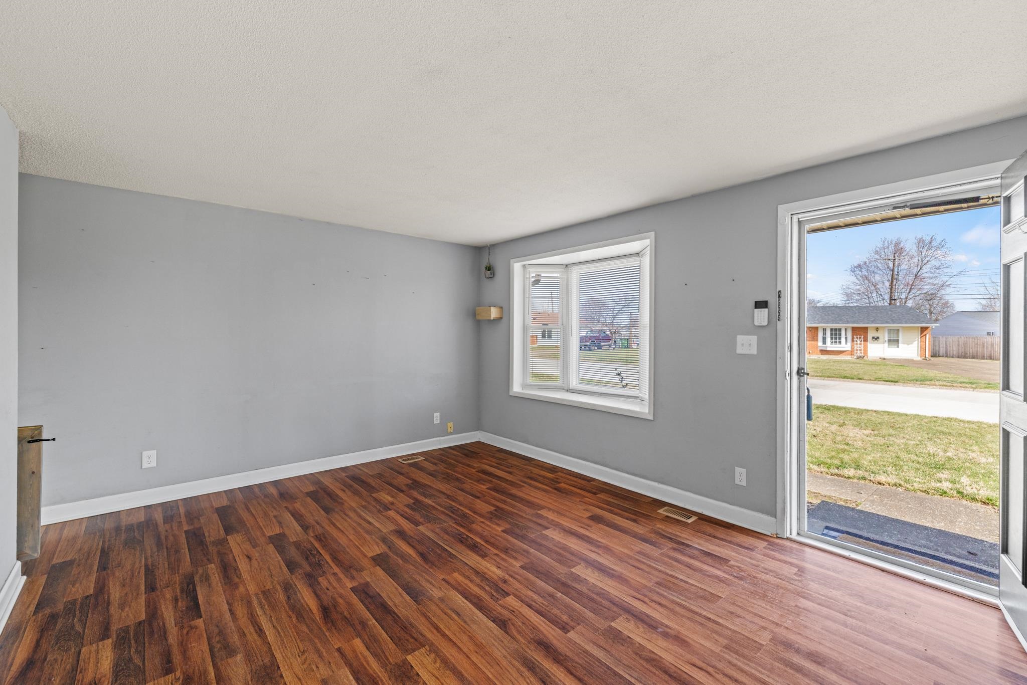 2104 Dickey Drive, Owensboro, Kentucky 42301, 3 Bedrooms Bedrooms, ,1 BathroomBathrooms,Ranch,For Sale,Dickey Drive,89096