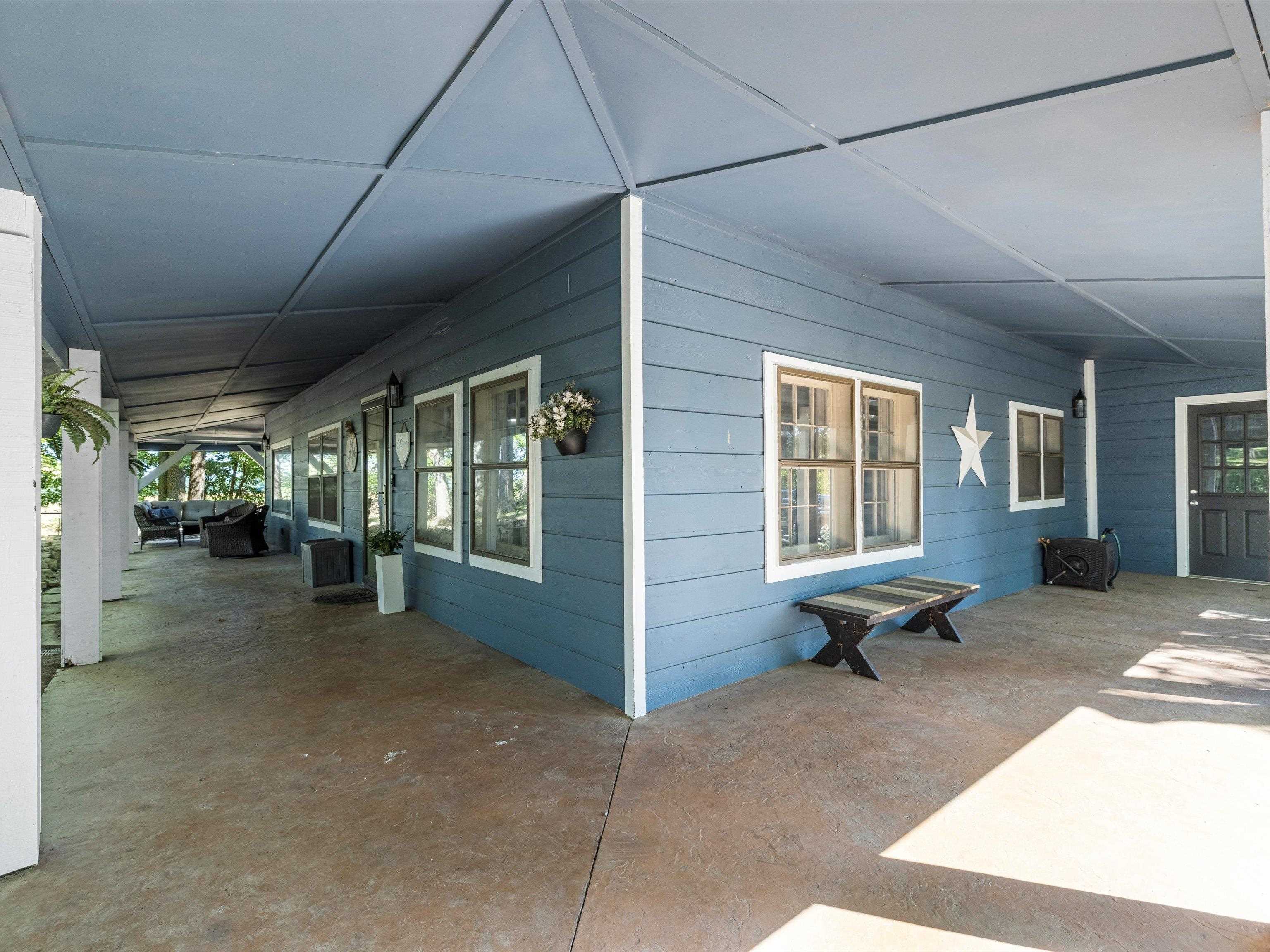 4885 Pleasant Grove Road, Owensboro, Kentucky 42303, 4 Bedrooms Bedrooms, ,2 BathroomsBathrooms,Cabin,For Sale,Pleasant Grove Road,89098