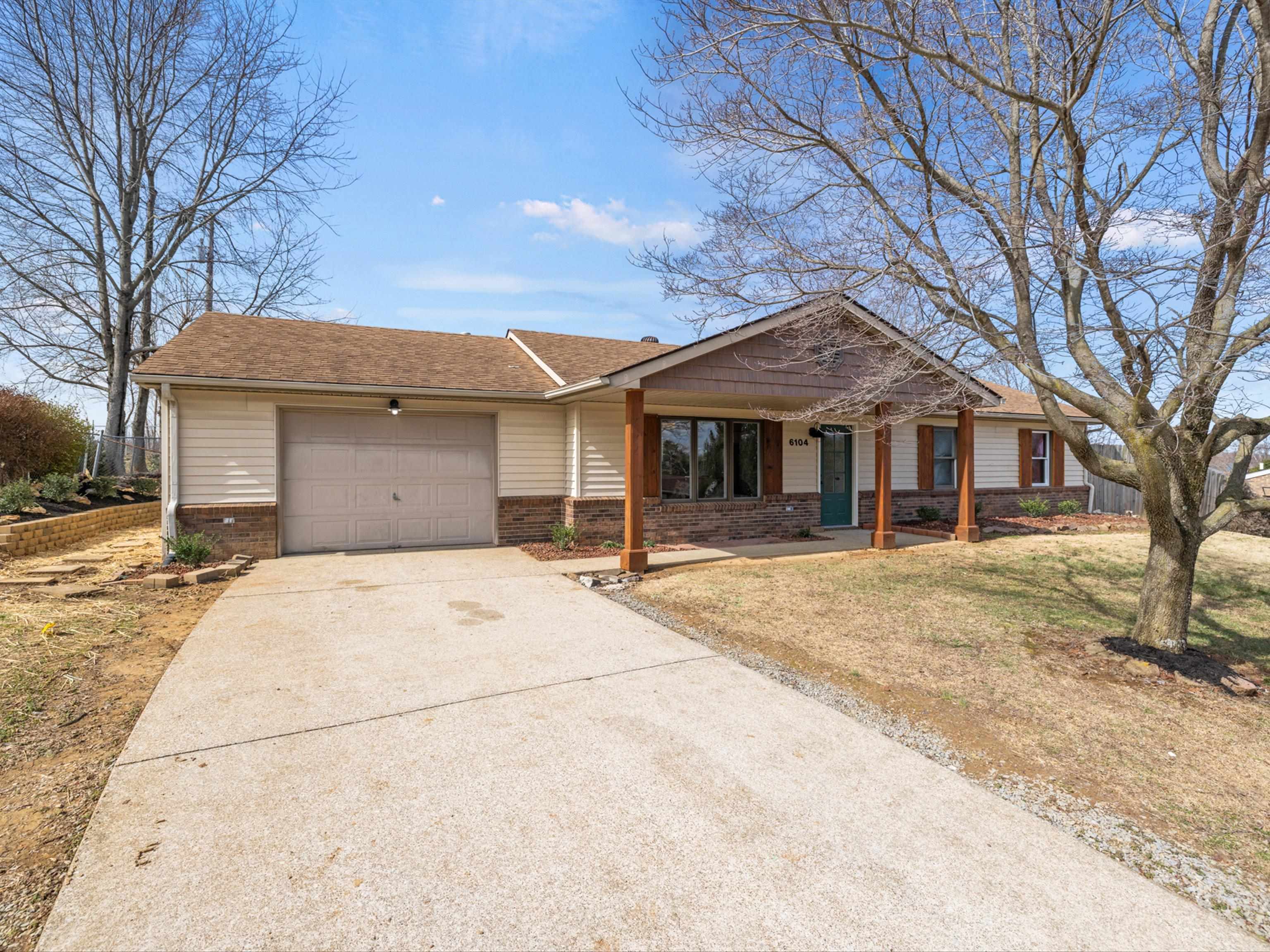 6104 Alma Court, Owensboro, Kentucky 42303, 3 Bedrooms Bedrooms, ,2 BathroomsBathrooms,Single Family Residence,For Sale,Alma Court,89110