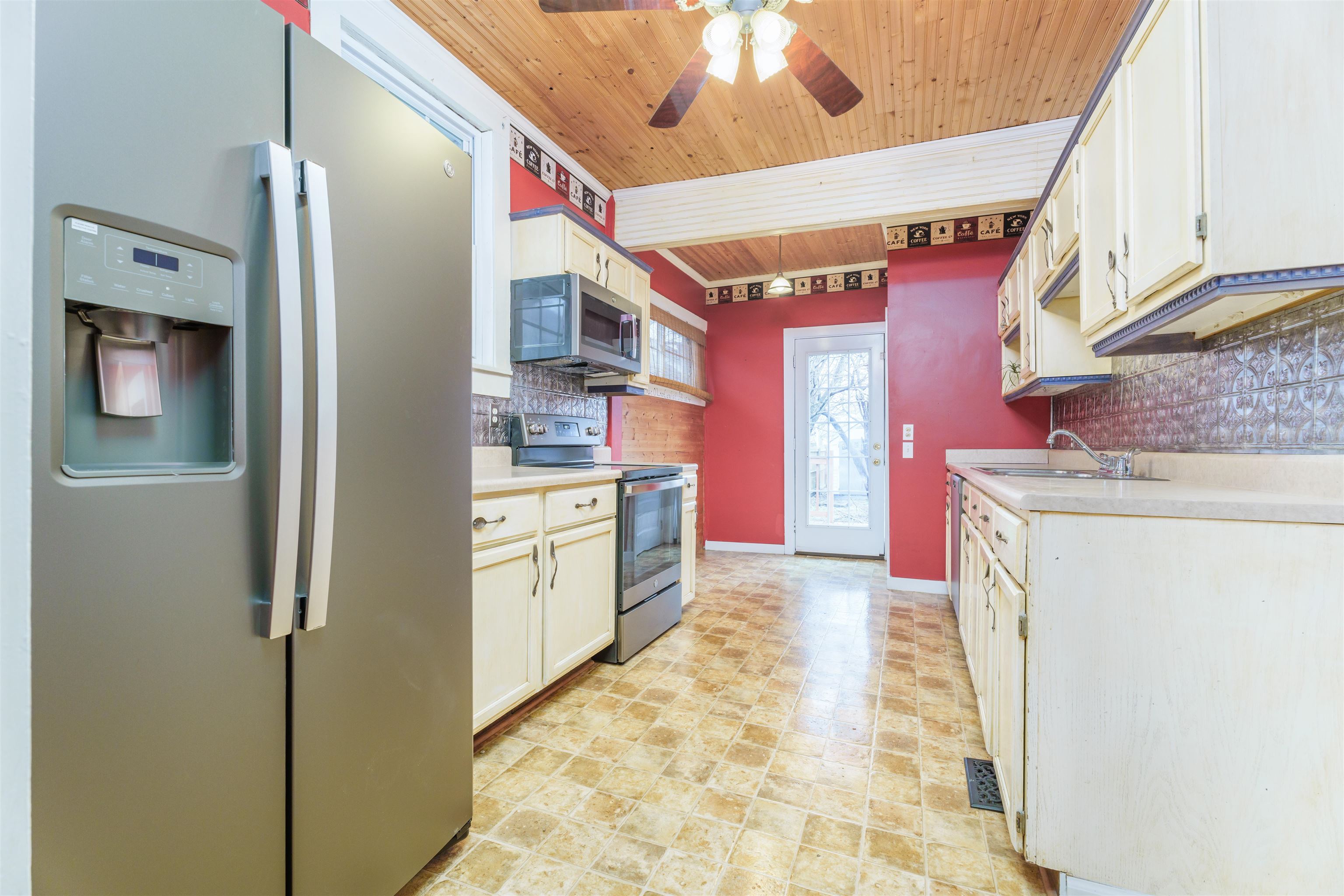 207 East 21st Street, Owensboro, Kentucky 42303, 4 Bedrooms Bedrooms, ,1 BathroomBathrooms,Single Family Residence,For Sale,East 21st Street,89111