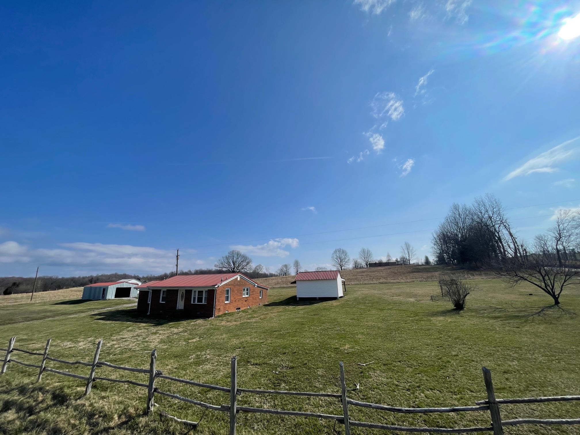 809 Mount Vernon Road, Hartford, Kentucky 42347, 3 Bedrooms Bedrooms, ,1 BathroomBathrooms,Single Family Residence,For Sale,Mount Vernon Road,89115