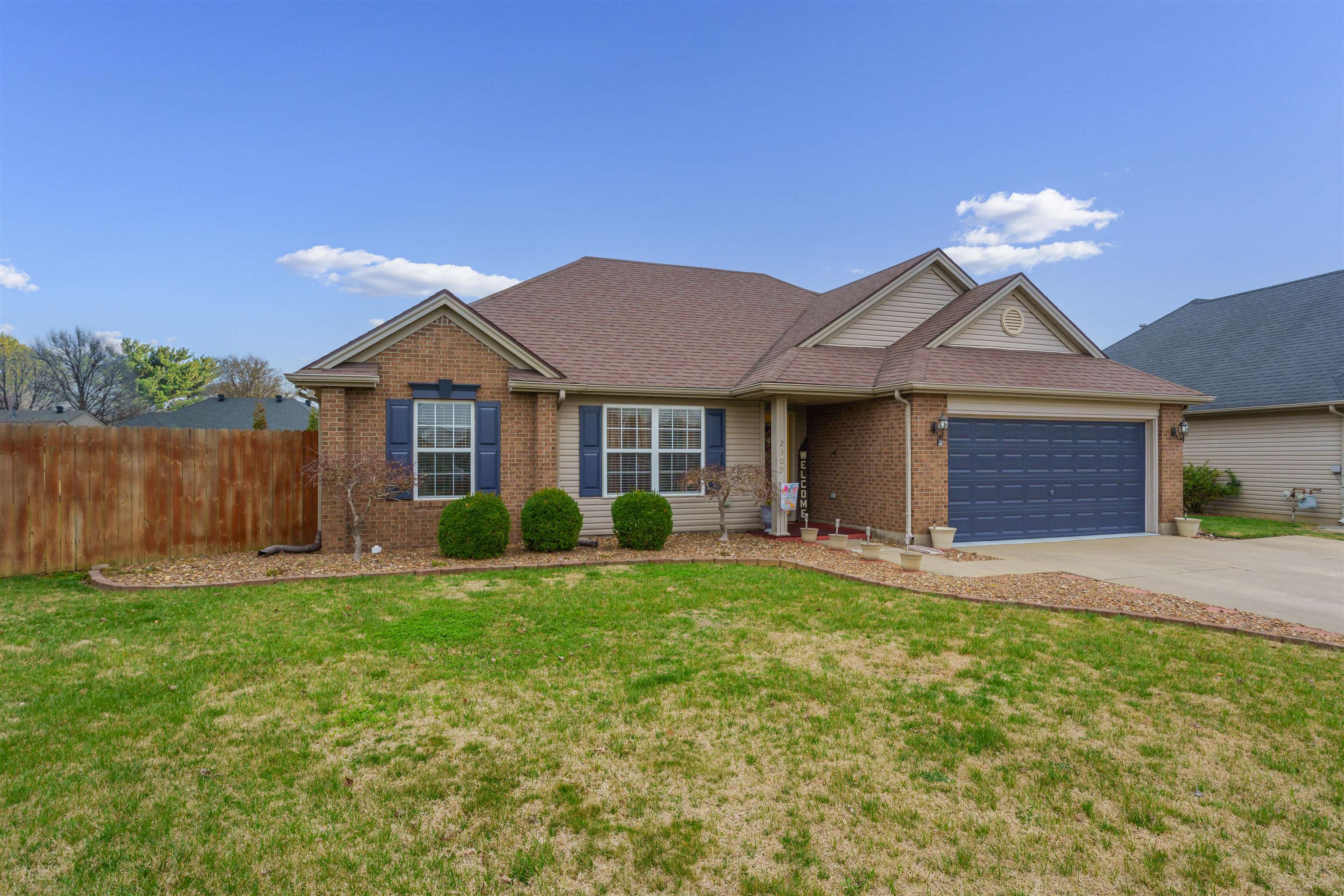 2309 Homestead Pointe, Owensboro, Kentucky 42301, 3 Bedrooms Bedrooms, ,2 BathroomsBathrooms,Single Family Residence,For Sale,Homestead Pointe,89131