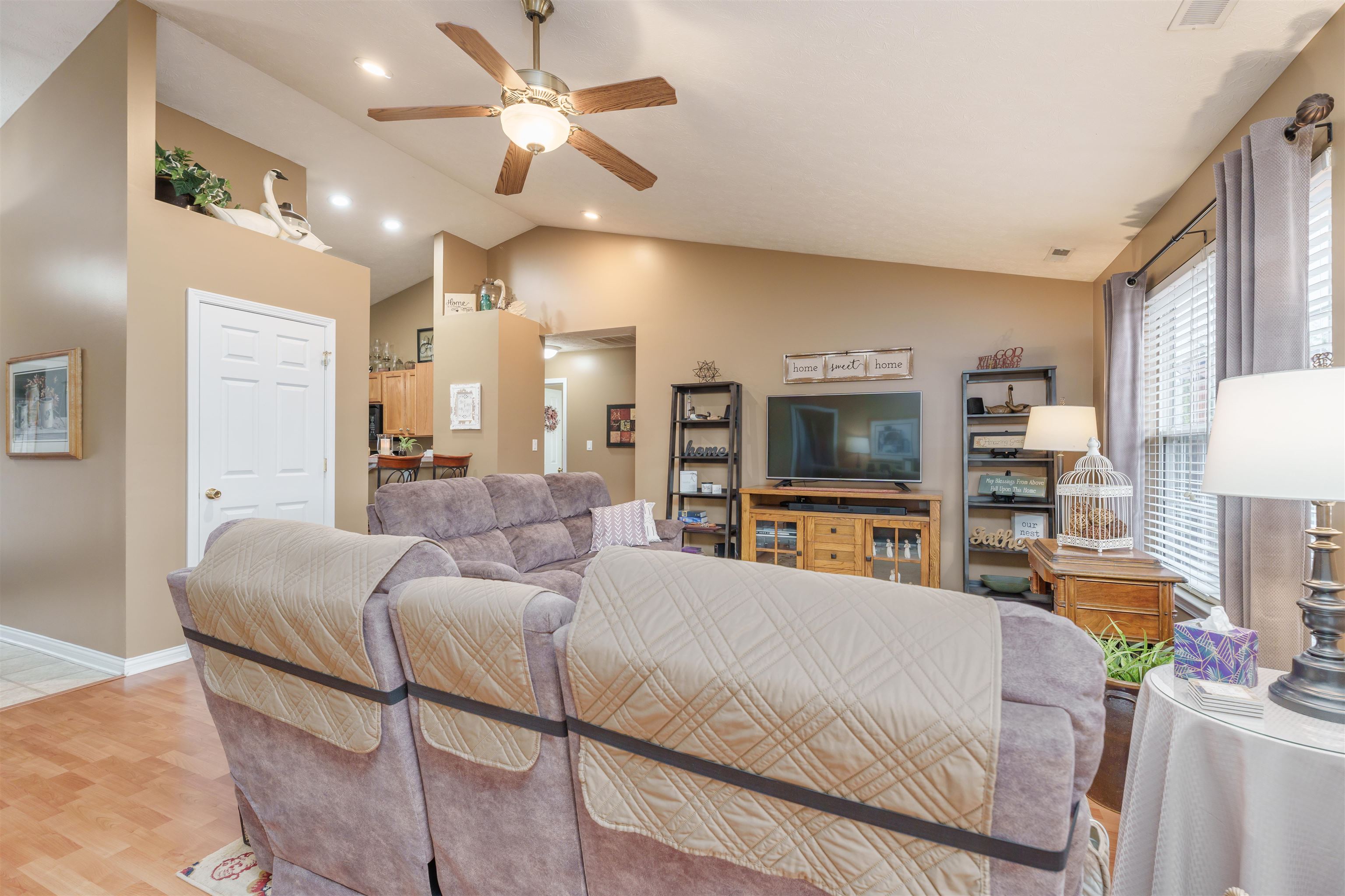 2309 Homestead Pointe, Owensboro, Kentucky 42301, 3 Bedrooms Bedrooms, ,2 BathroomsBathrooms,Single Family Residence,For Sale,Homestead Pointe,89131