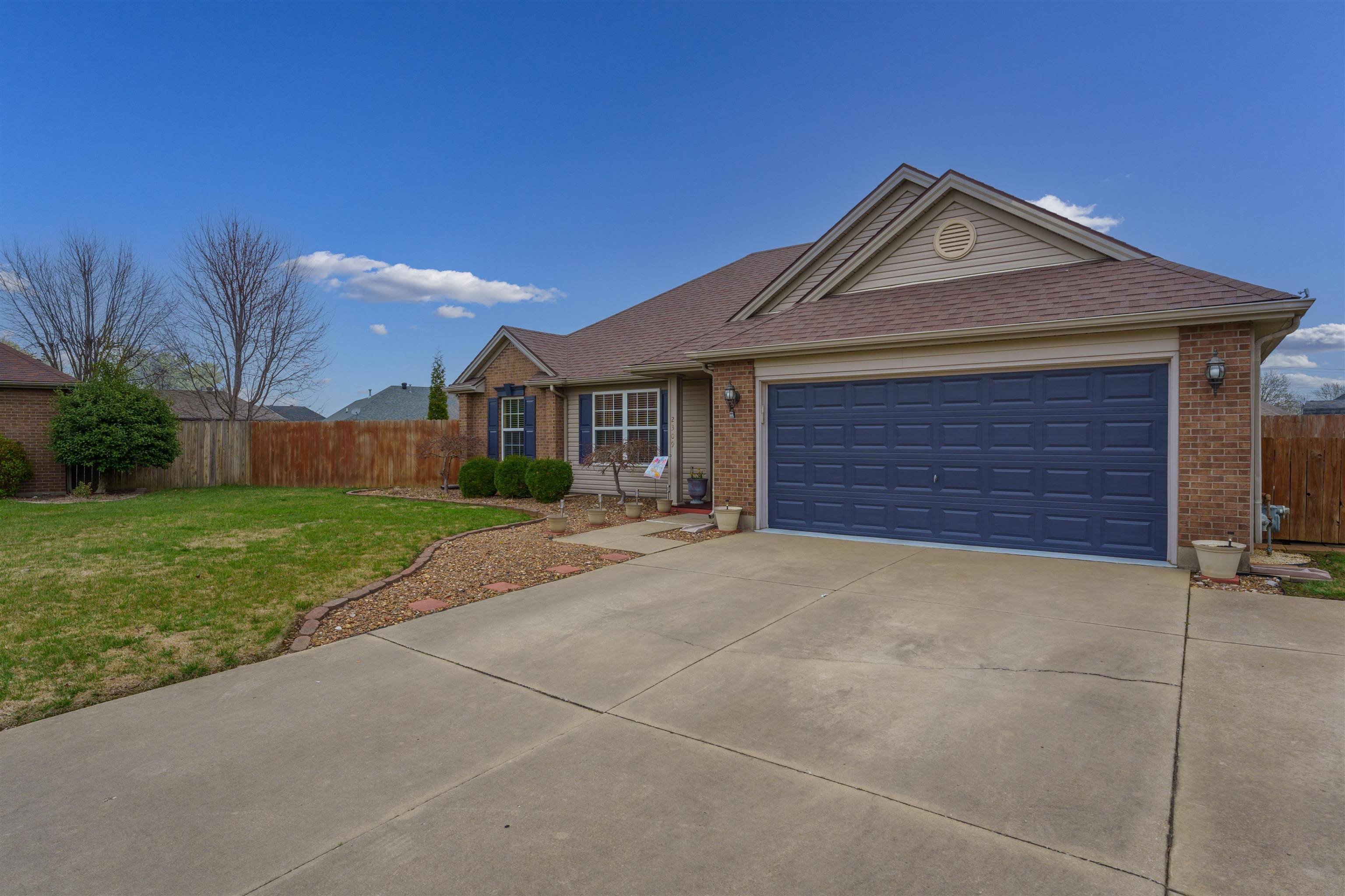 2309 Homestead Pointe, Owensboro, Kentucky 42301, 3 Bedrooms Bedrooms, ,2 BathroomsBathrooms,Single Family Residence,For Sale,Homestead Pointe,89131