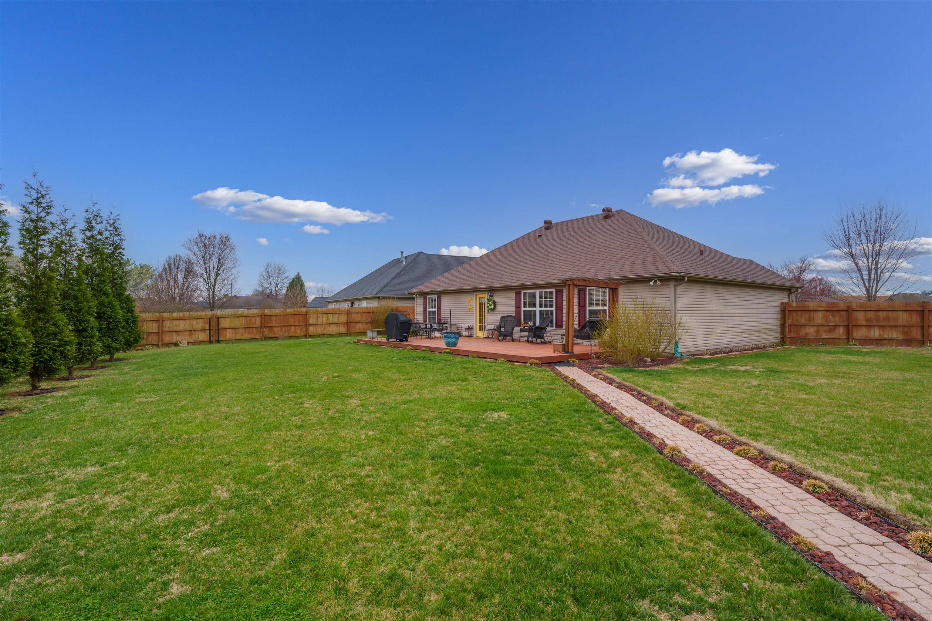 2309 Homestead Pointe, Owensboro, Kentucky 42301, 3 Bedrooms Bedrooms, ,2 BathroomsBathrooms,Single Family Residence,For Sale,Homestead Pointe,89131