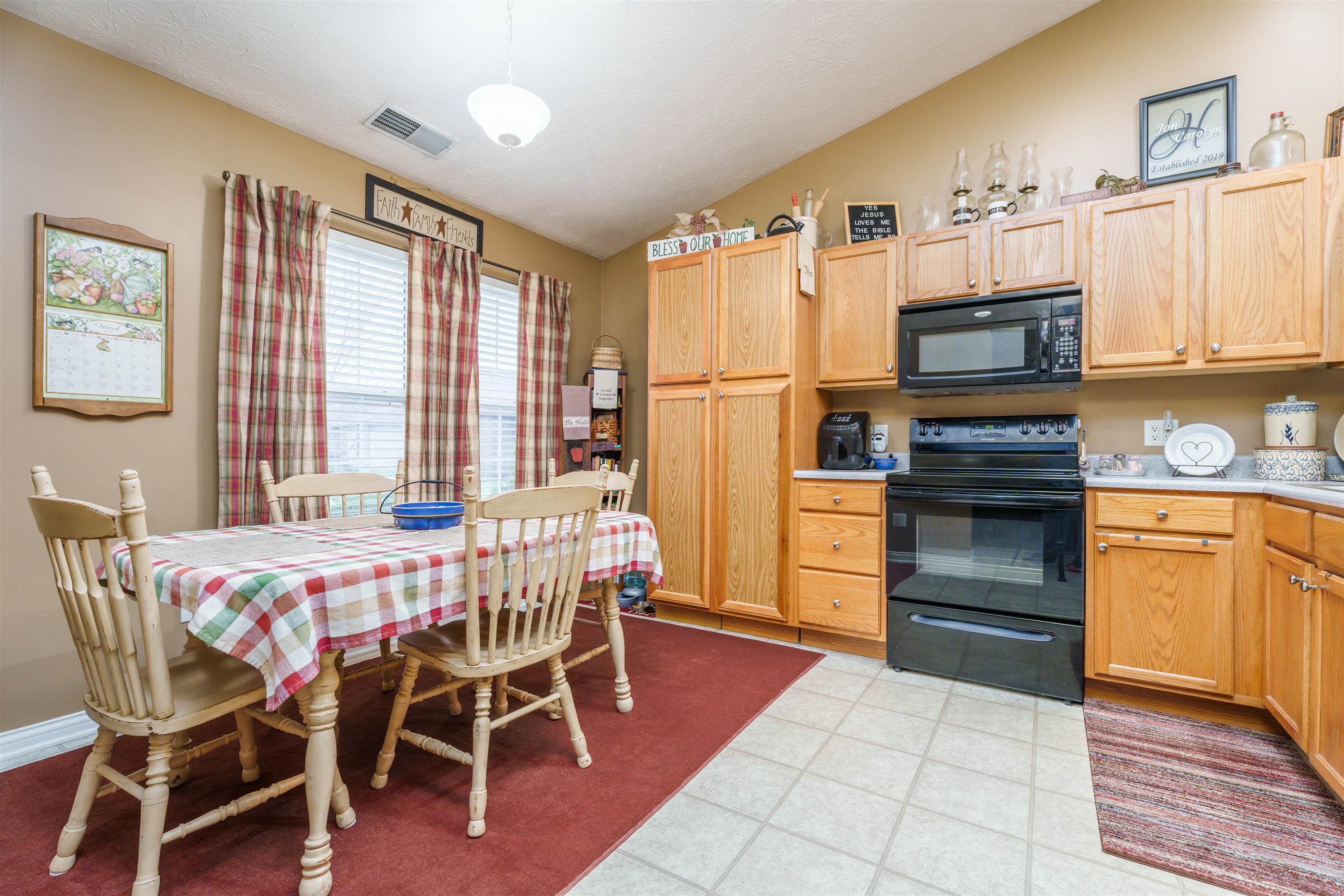 2309 Homestead Pointe, Owensboro, Kentucky 42301, 3 Bedrooms Bedrooms, ,2 BathroomsBathrooms,Single Family Residence,For Sale,Homestead Pointe,89131