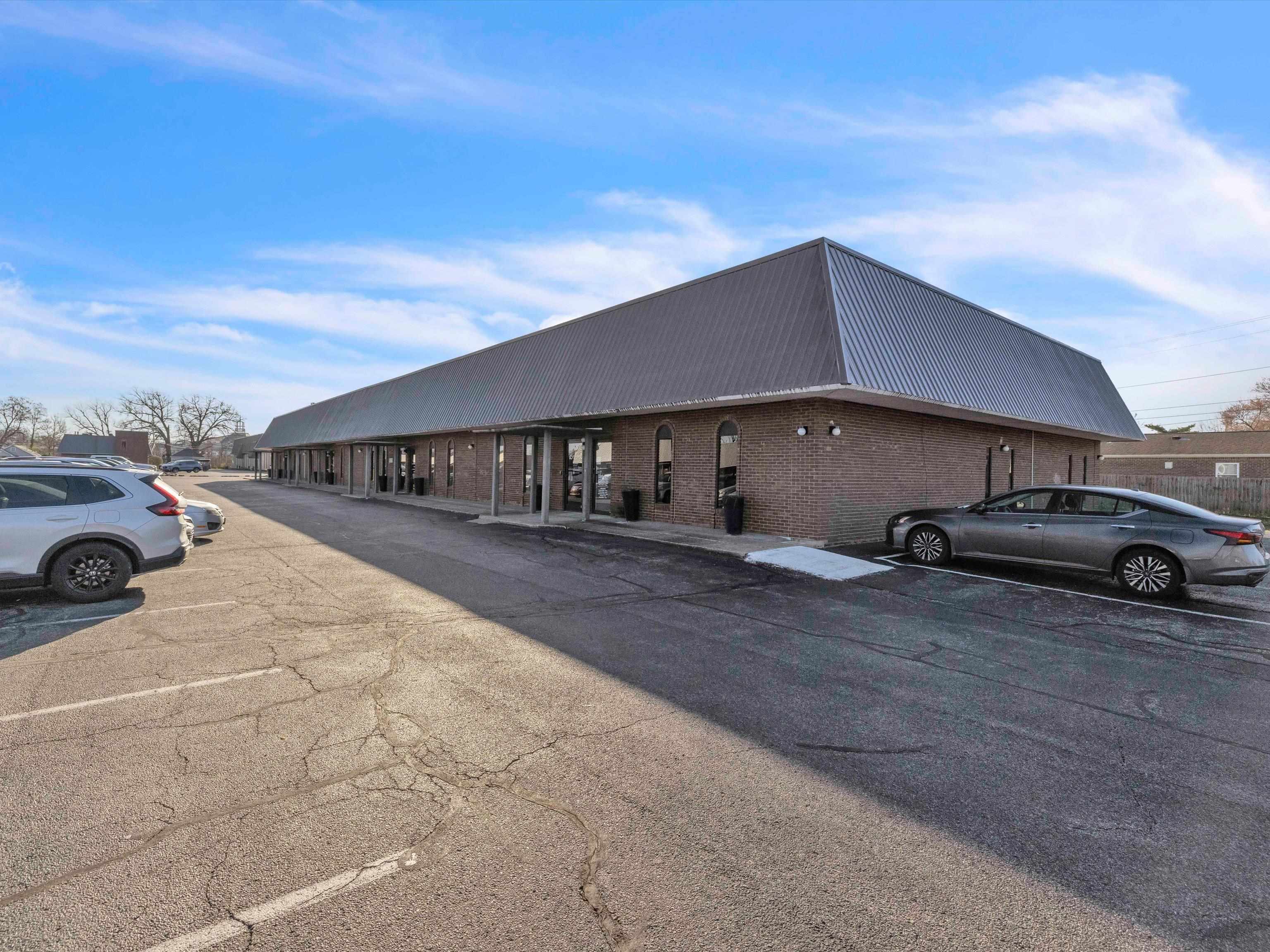 2816 Veach Road, Unit 308, Owensboro, Kentucky 42303, ,Office,For Sale,Veach Road, Unit 308,89162