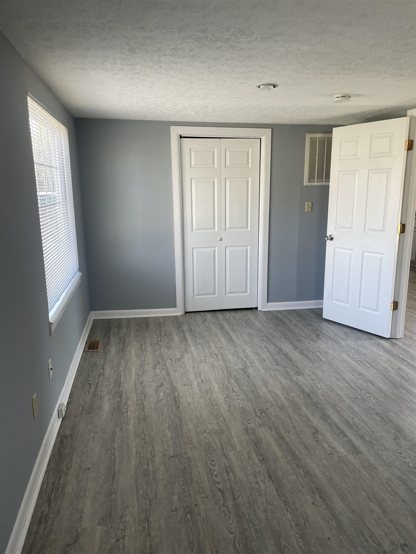 1120 Western Court, Owensboro, Kentucky 42301, 2 Bedrooms Bedrooms, ,1 BathroomBathrooms,Single Family Residence,For Sale,Western Court,89167