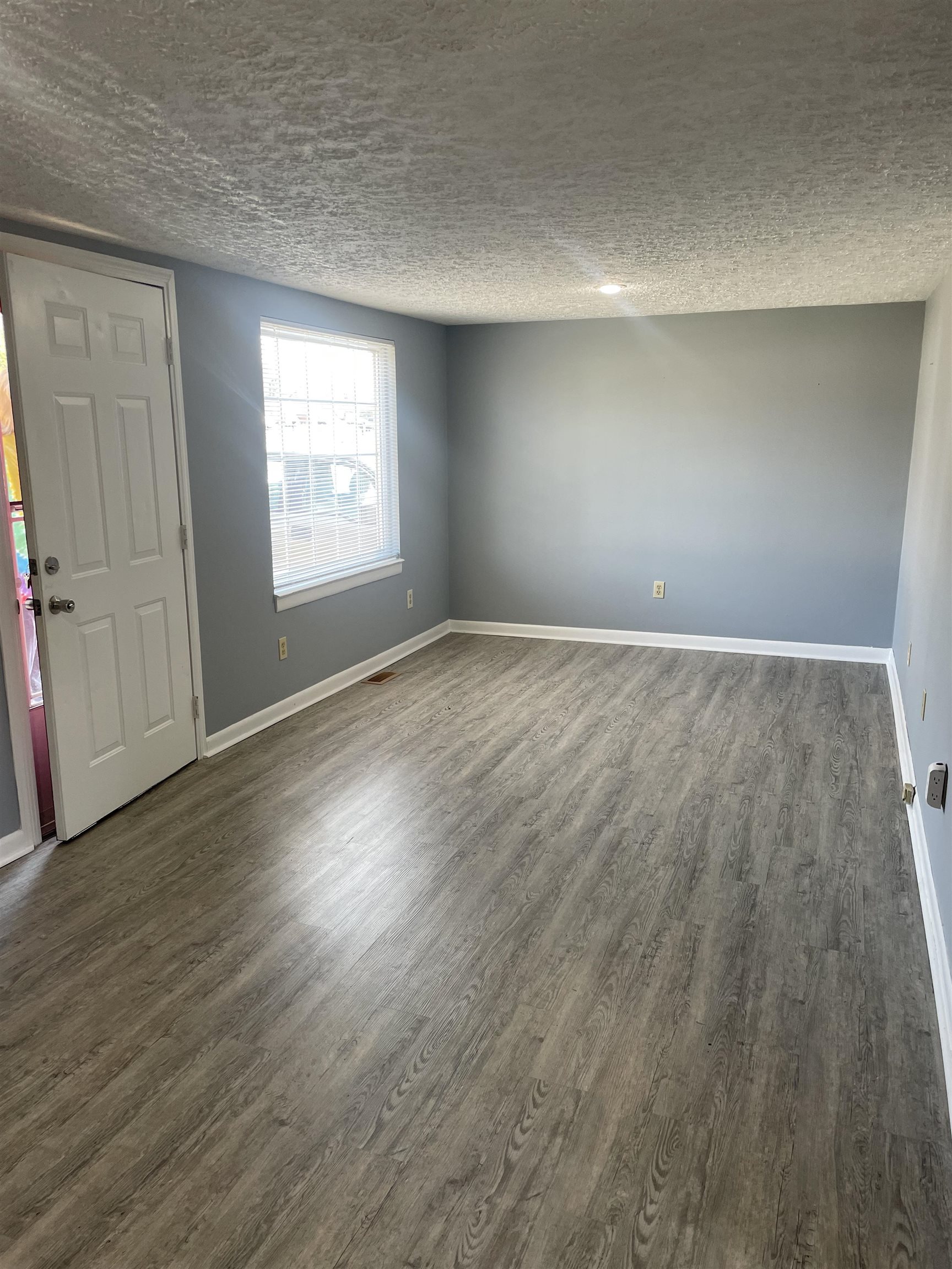 1120 Western Court, Owensboro, Kentucky 42301, 2 Bedrooms Bedrooms, ,1 BathroomBathrooms,Single Family Residence,For Sale,Western Court,89167