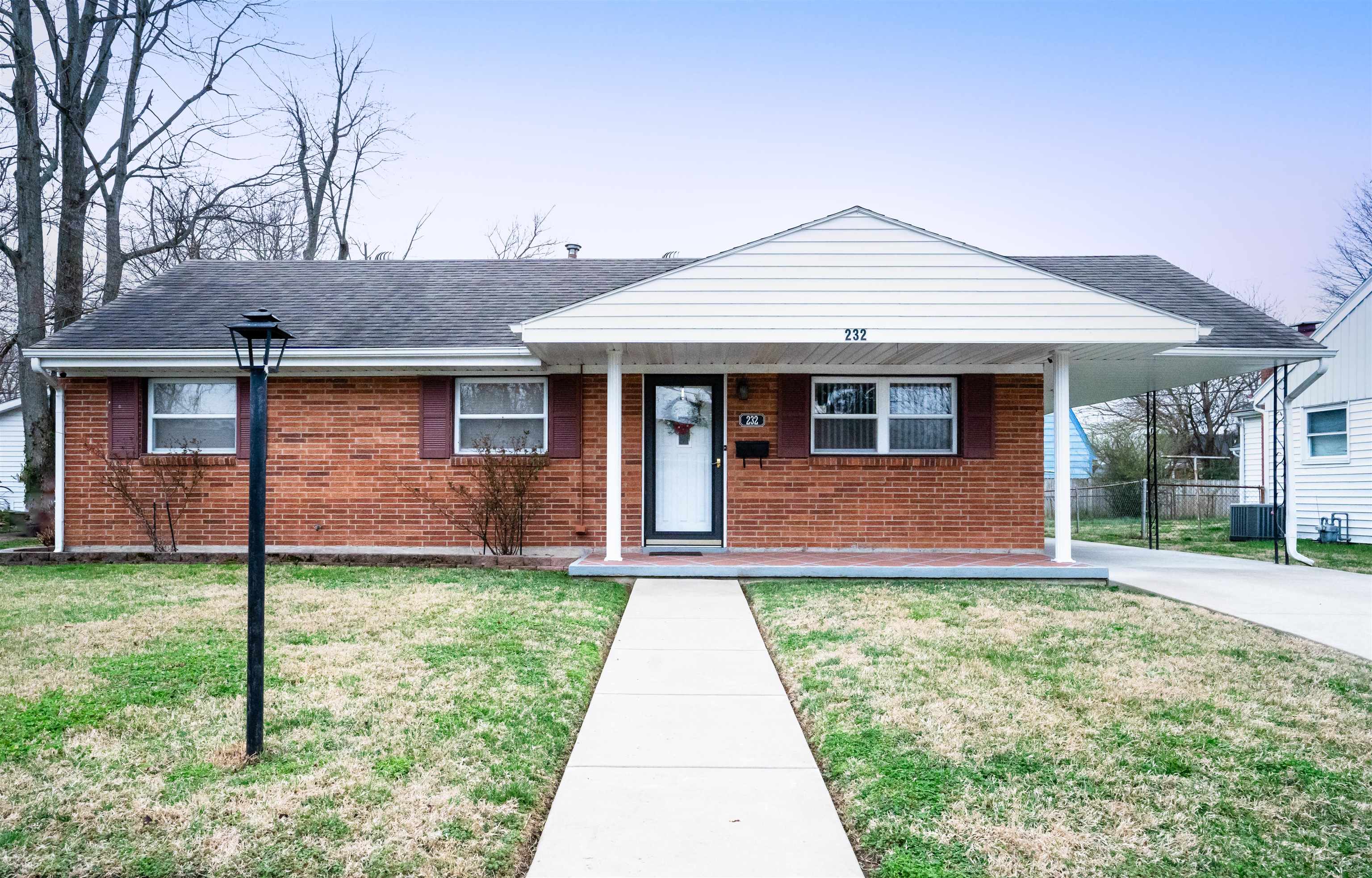 232 Longfellow Dr., Owensboro, Kentucky 42303, 3 Bedrooms Bedrooms, ,1 BathroomBathrooms,Single Family Residence,For Sale,Longfellow Dr.,89174