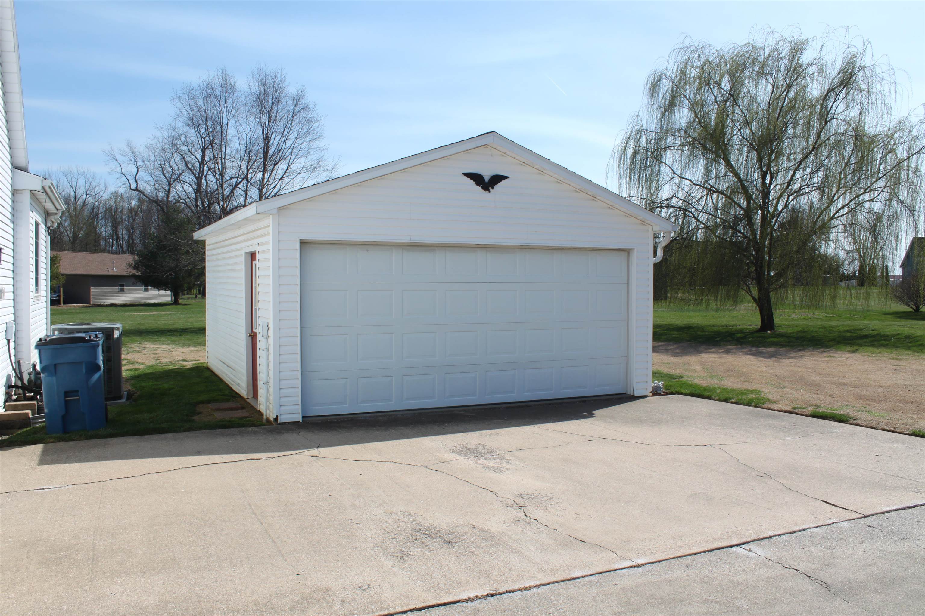 2073 Greenfield Ct, Rockport, Indiana 47635, 3 Bedrooms Bedrooms, ,2 BathroomsBathrooms,Single Family Residence,For Sale,Greenfield Ct,89183