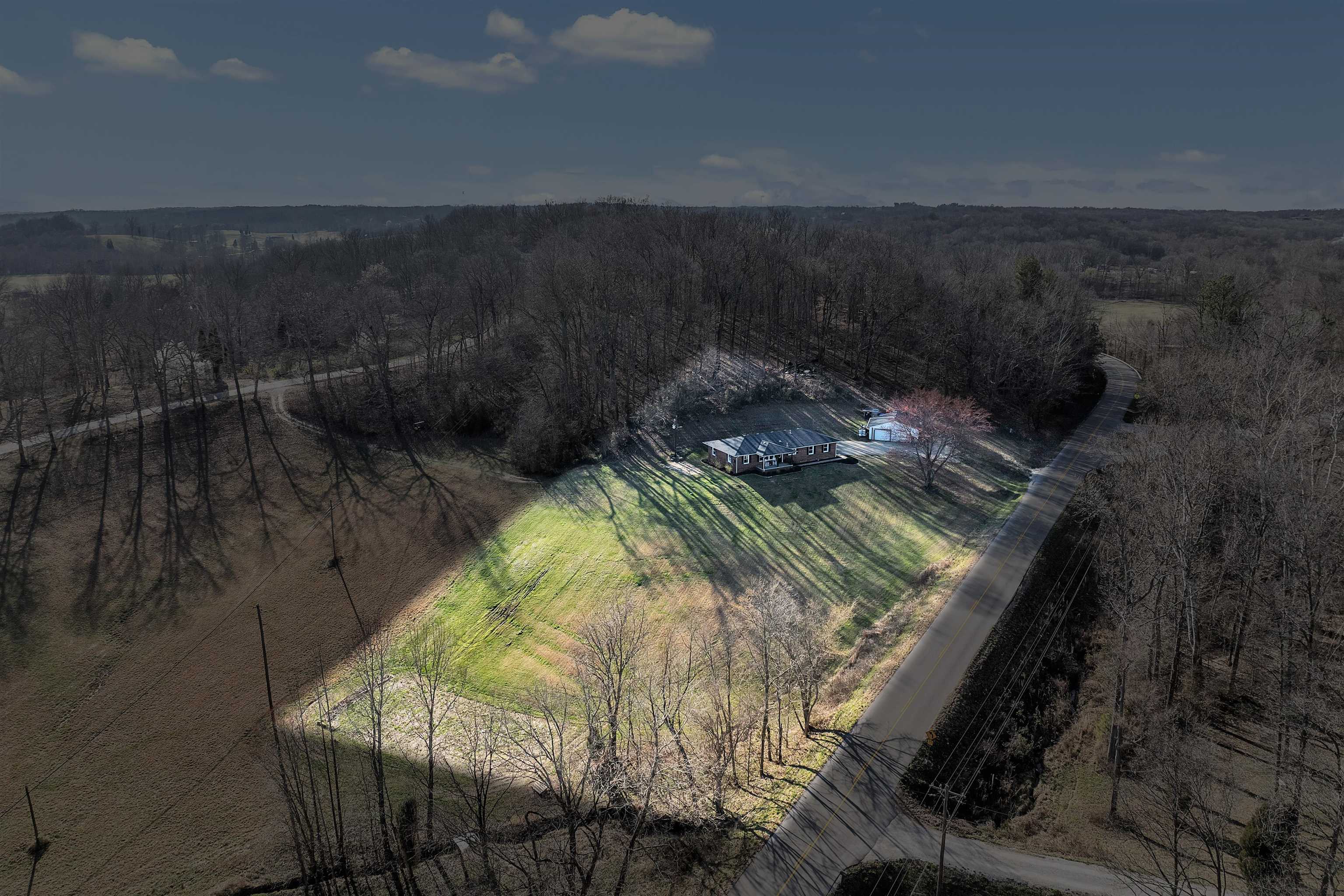 1573 Park Road, Hawesville, Kentucky 42348, 3 Bedrooms Bedrooms, ,1 BathroomBathrooms,Single Family Residence,For Sale,Park Road,89184