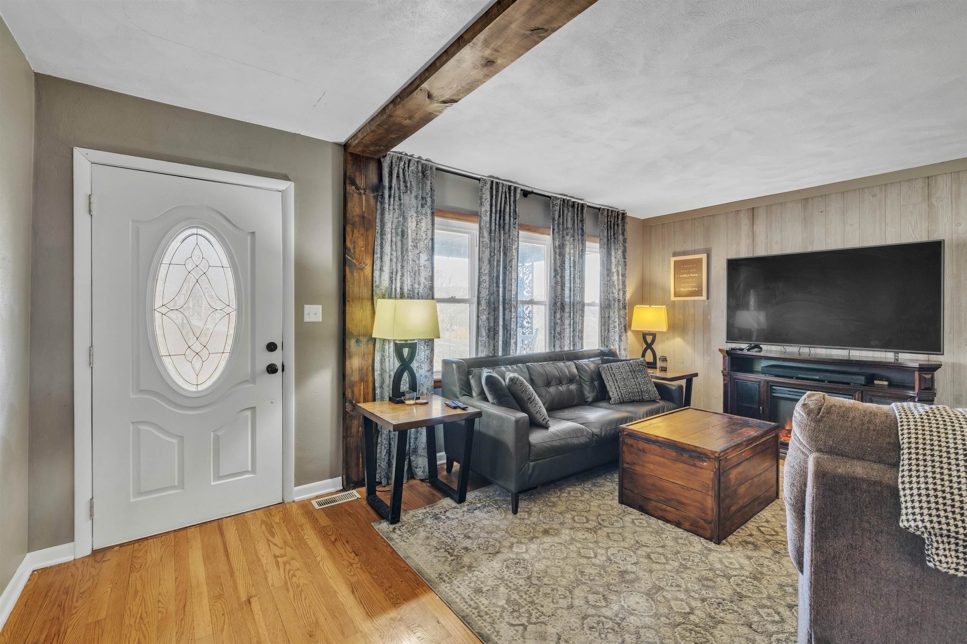 1573 Park Road, Hawesville, Kentucky 42348, 3 Bedrooms Bedrooms, ,1 BathroomBathrooms,Single Family Residence,For Sale,Park Road,89184