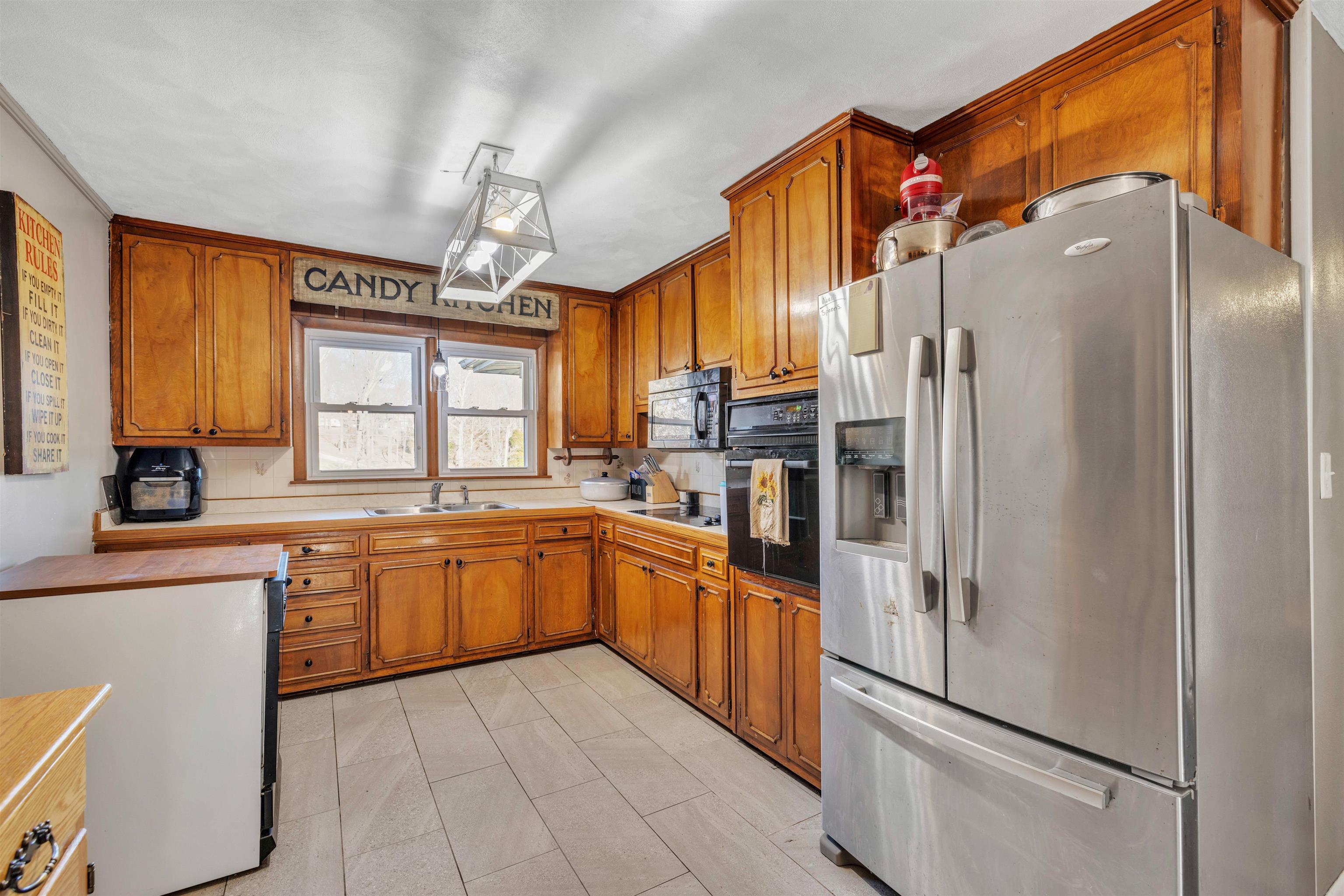 1573 Park Road, Hawesville, Kentucky 42348, 3 Bedrooms Bedrooms, ,1 BathroomBathrooms,Single Family Residence,For Sale,Park Road,89184