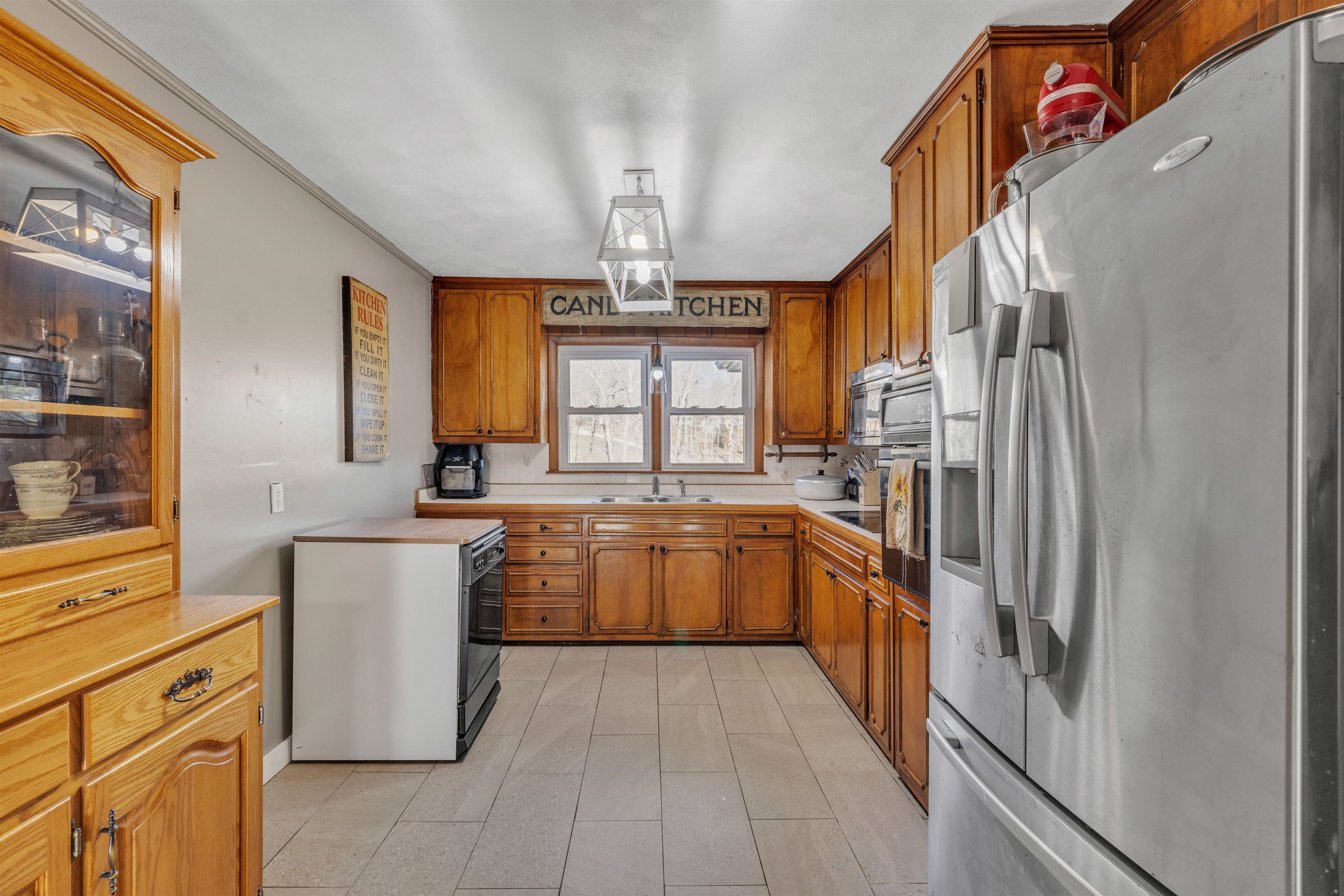 1573 Park Road, Hawesville, Kentucky 42348, 3 Bedrooms Bedrooms, ,1 BathroomBathrooms,Single Family Residence,For Sale,Park Road,89184