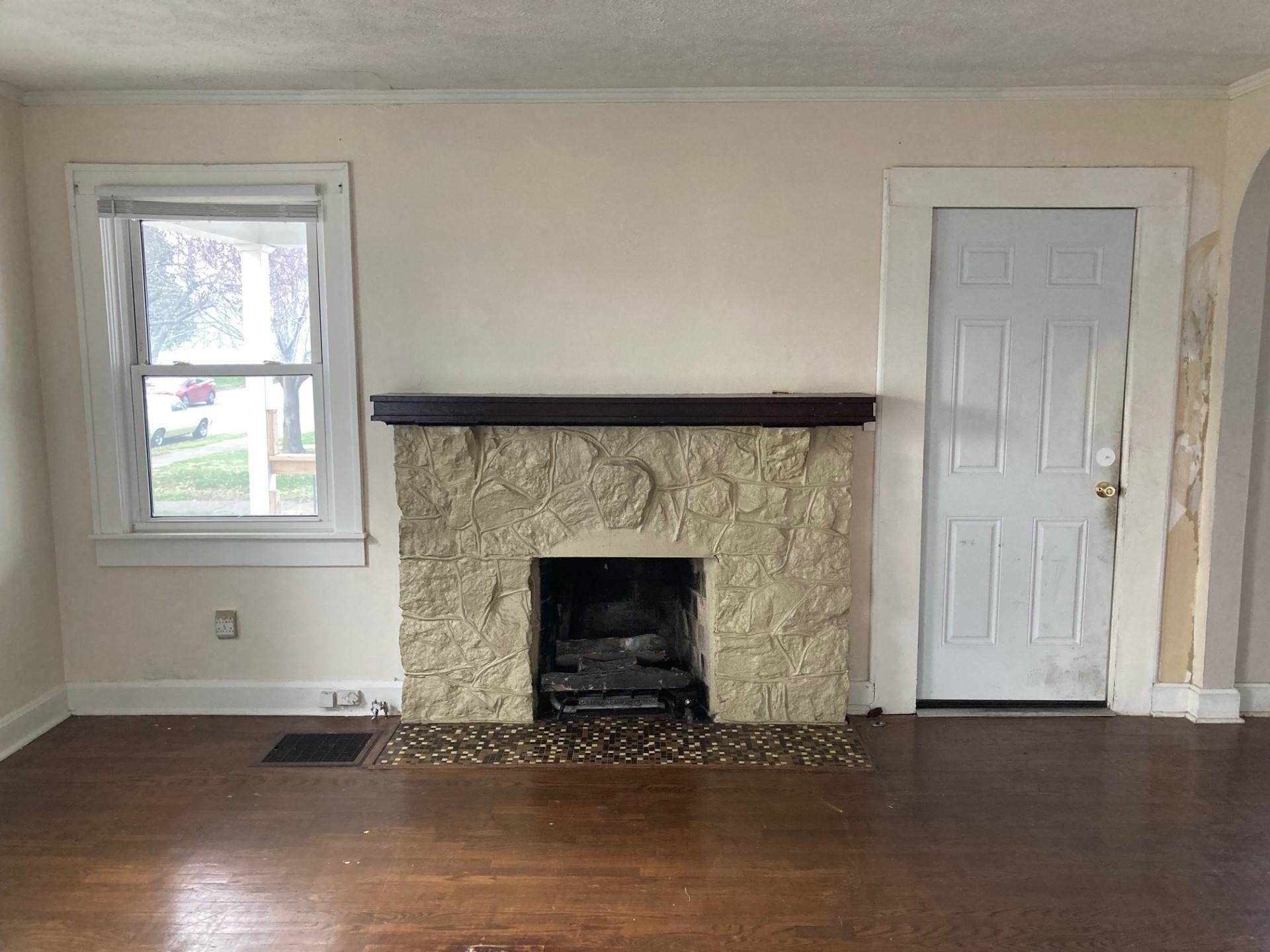 1639 Daviess Street, Owensboro, Kentucky 42303, 3 Bedrooms Bedrooms, ,1 BathroomBathrooms,Single Family Residence,For Sale,Daviess Street,89193