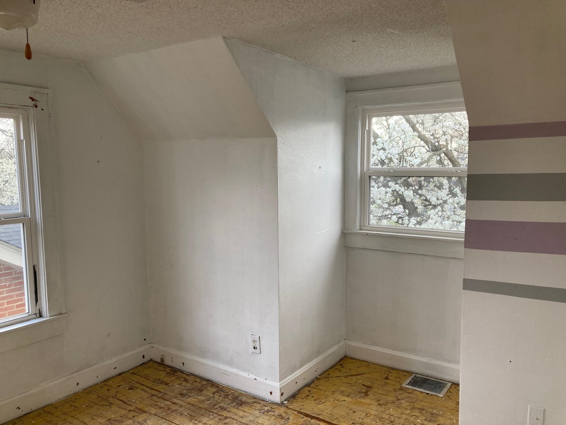 1639 Daviess Street, Owensboro, Kentucky 42303, 3 Bedrooms Bedrooms, ,1 BathroomBathrooms,Single Family Residence,For Sale,Daviess Street,89193