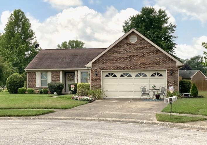 3830 Needleleaf Court, Owensboro, Kentucky 42301, 3 Bedrooms Bedrooms, ,2 BathroomsBathrooms,Single Family Residence,For Sale,Needleleaf Court,89195