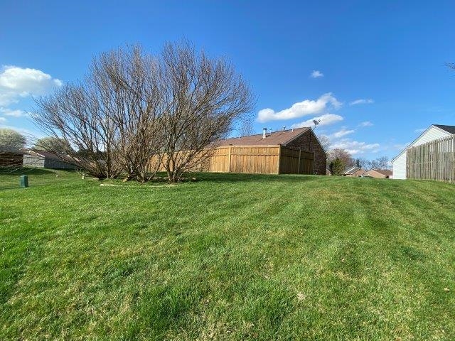 3830 Needleleaf Court, Owensboro, Kentucky 42301, 3 Bedrooms Bedrooms, ,2 BathroomsBathrooms,Single Family Residence,For Sale,Needleleaf Court,89195