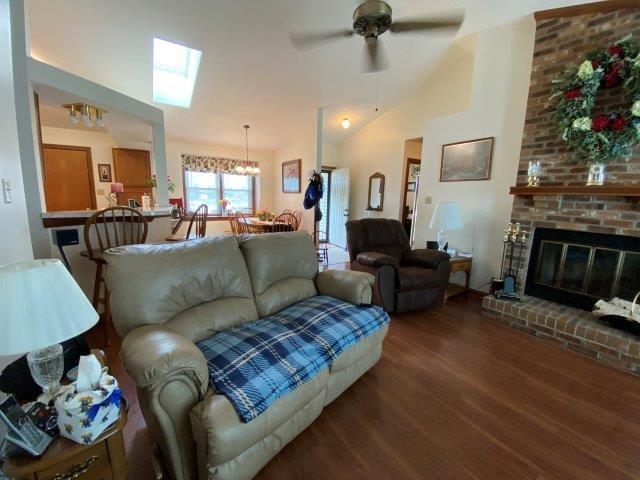 3830 Needleleaf Court, Owensboro, Kentucky 42301, 3 Bedrooms Bedrooms, ,2 BathroomsBathrooms,Single Family Residence,For Sale,Needleleaf Court,89195