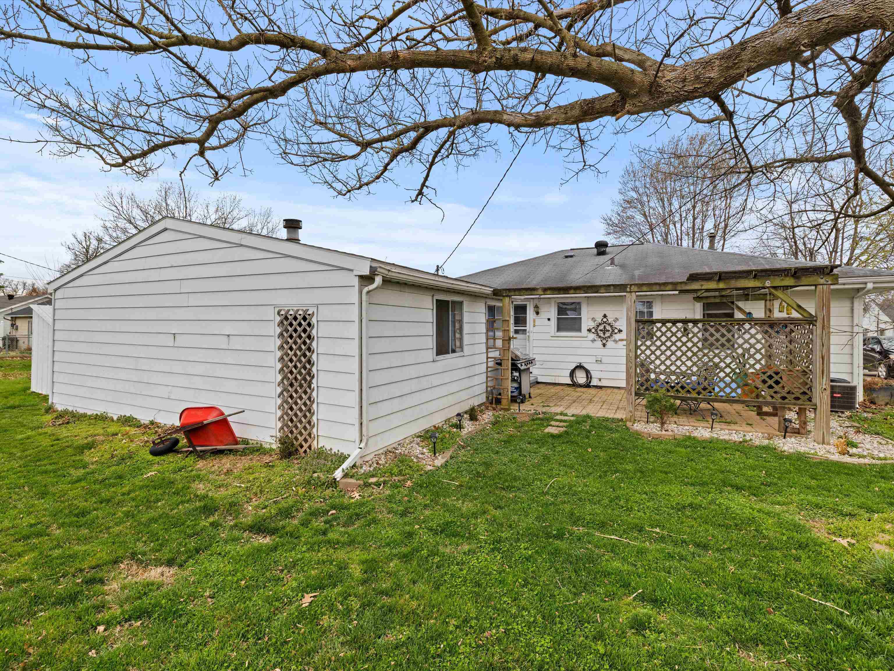 3023 San Juan Drive, Owensboro, Kentucky 42303, 3 Bedrooms Bedrooms, ,1 BathroomBathrooms,Single Family Residence,For Sale,San Juan Drive,89197