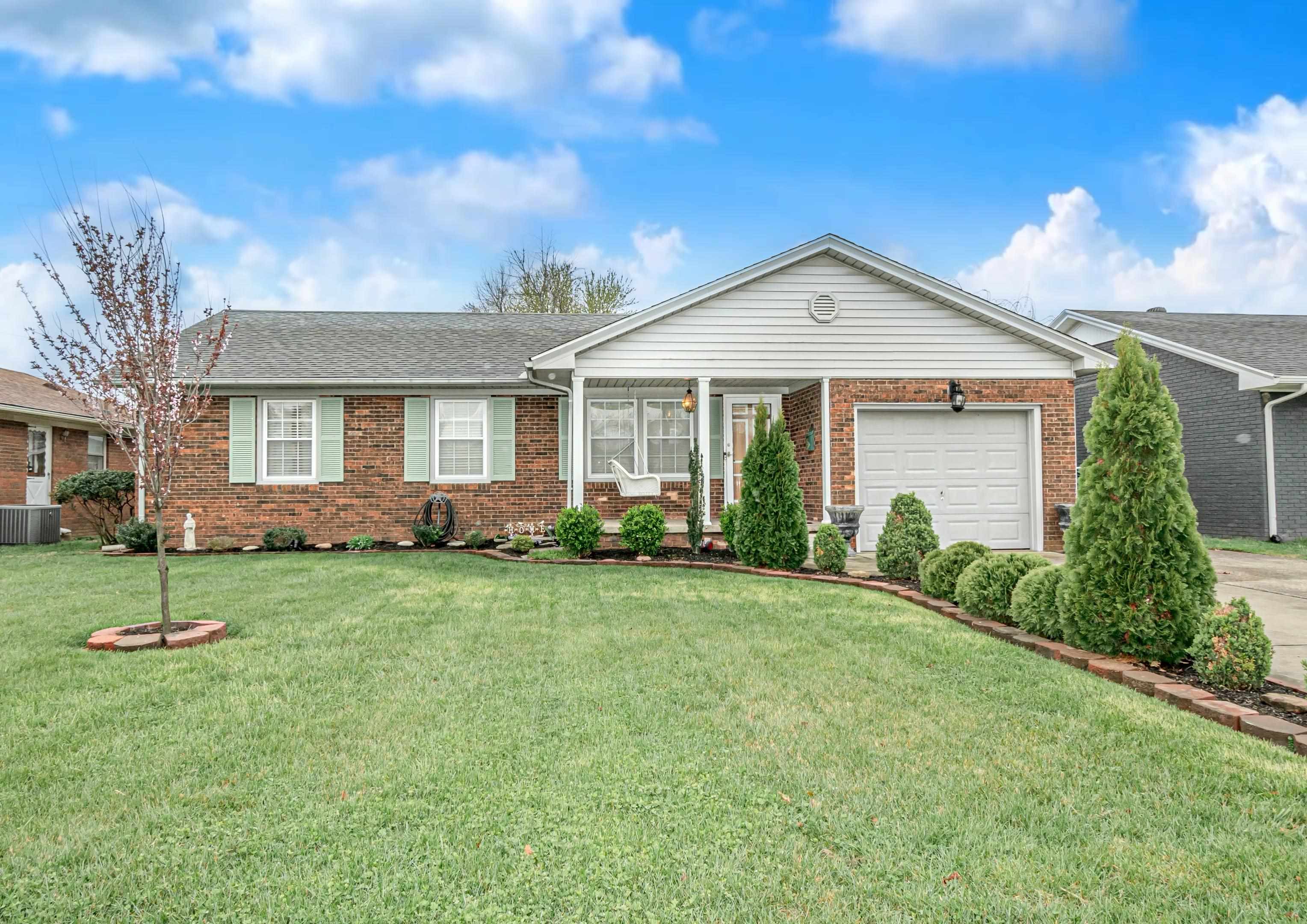 1806 Standish Place, Owensboro, Kentucky 42301, 3 Bedrooms Bedrooms, ,1 BathroomBathrooms,Single Family Residence,For Sale,Standish Place,89199