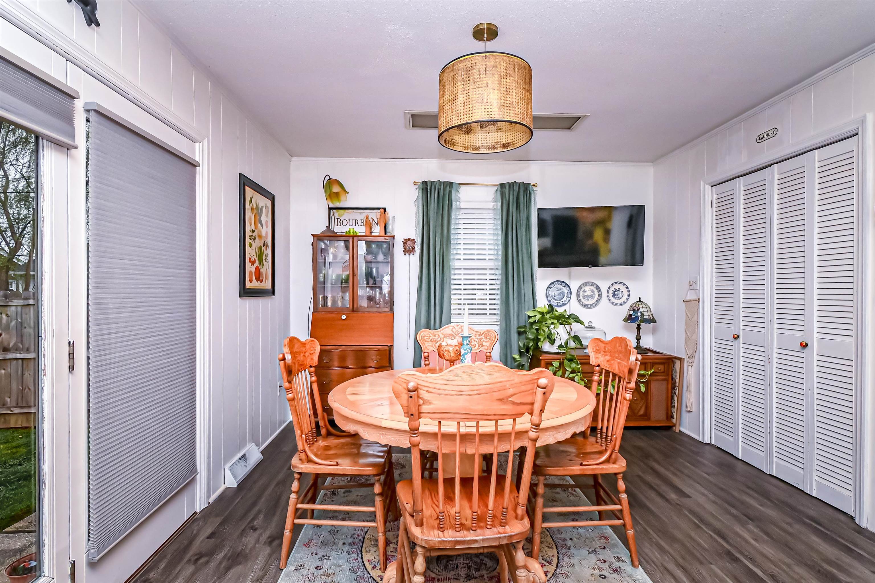 1806 Standish Place, Owensboro, Kentucky 42301, 3 Bedrooms Bedrooms, ,1 BathroomBathrooms,Single Family Residence,For Sale,Standish Place,89199