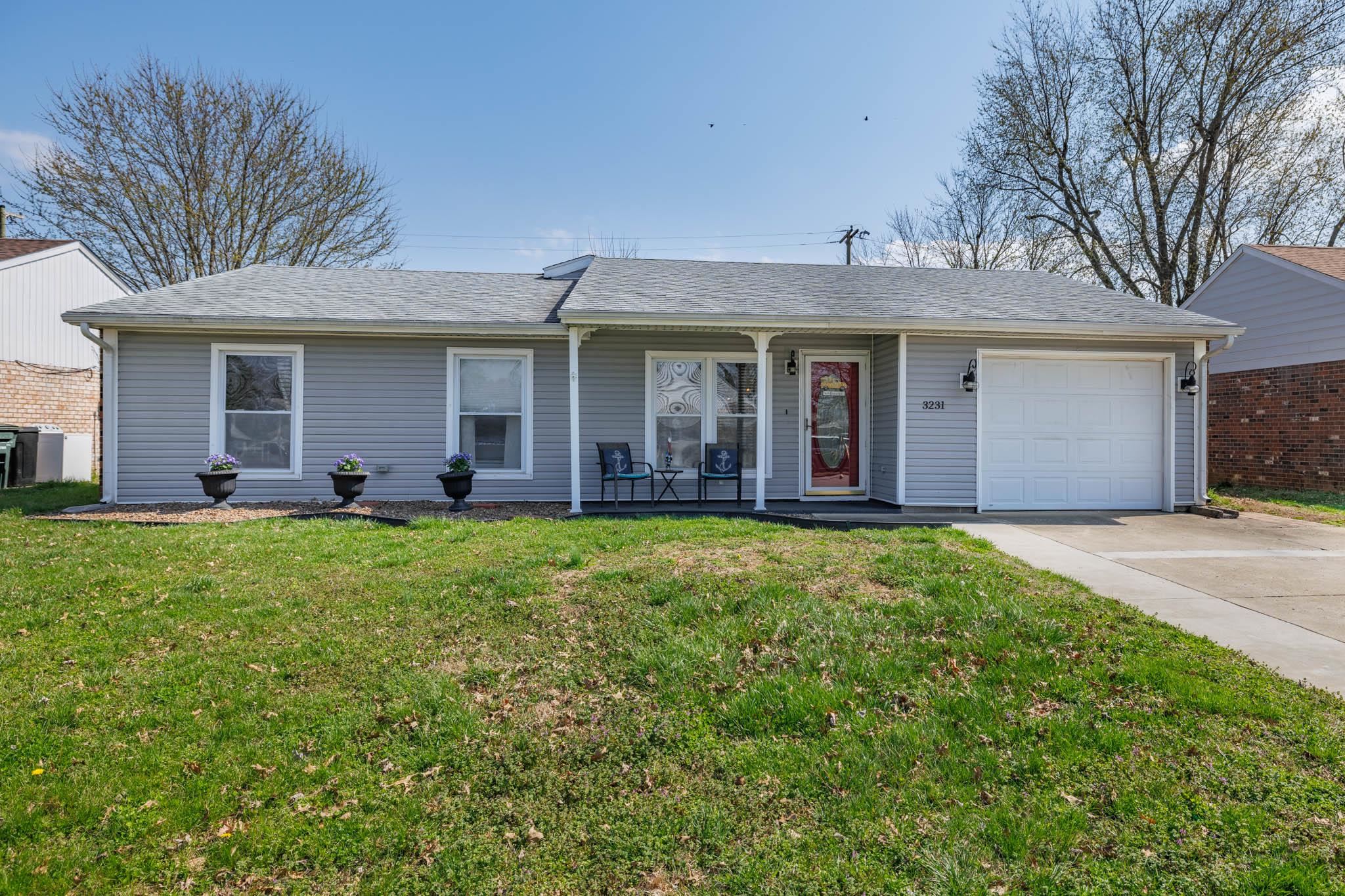 3231 Meadowland Drive, Owensboro, Kentucky 42303, 4 Bedrooms Bedrooms, ,2 BathroomsBathrooms,Single Family Residence,For Sale,Meadowland Drive,89201