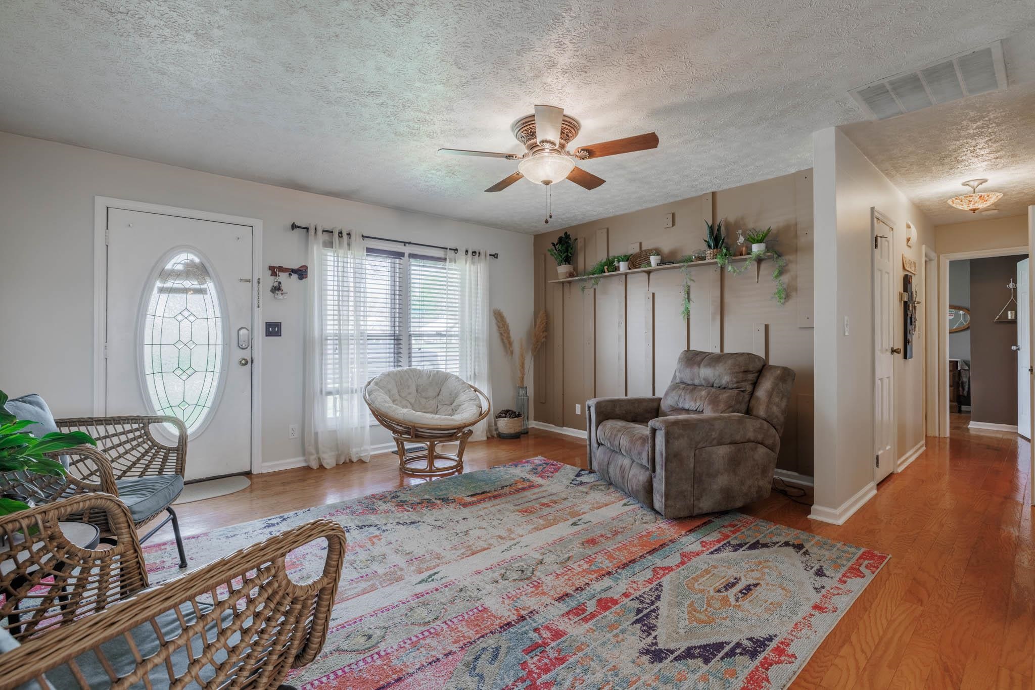 3231 Meadowland Drive, Owensboro, Kentucky 42303, 4 Bedrooms Bedrooms, ,2 BathroomsBathrooms,Single Family Residence,For Sale,Meadowland Drive,89201