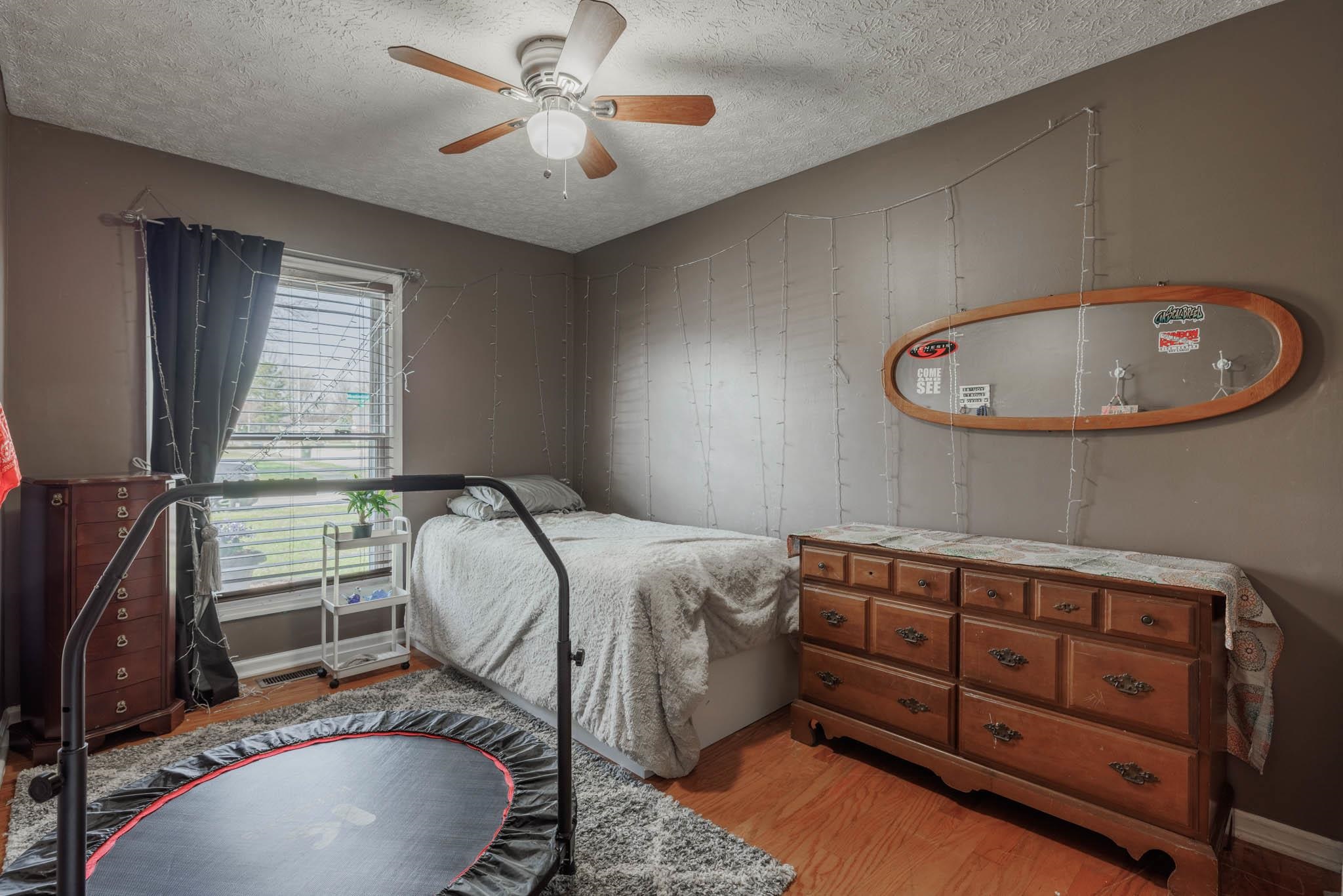 3231 Meadowland Drive, Owensboro, Kentucky 42303, 4 Bedrooms Bedrooms, ,2 BathroomsBathrooms,Single Family Residence,For Sale,Meadowland Drive,89201