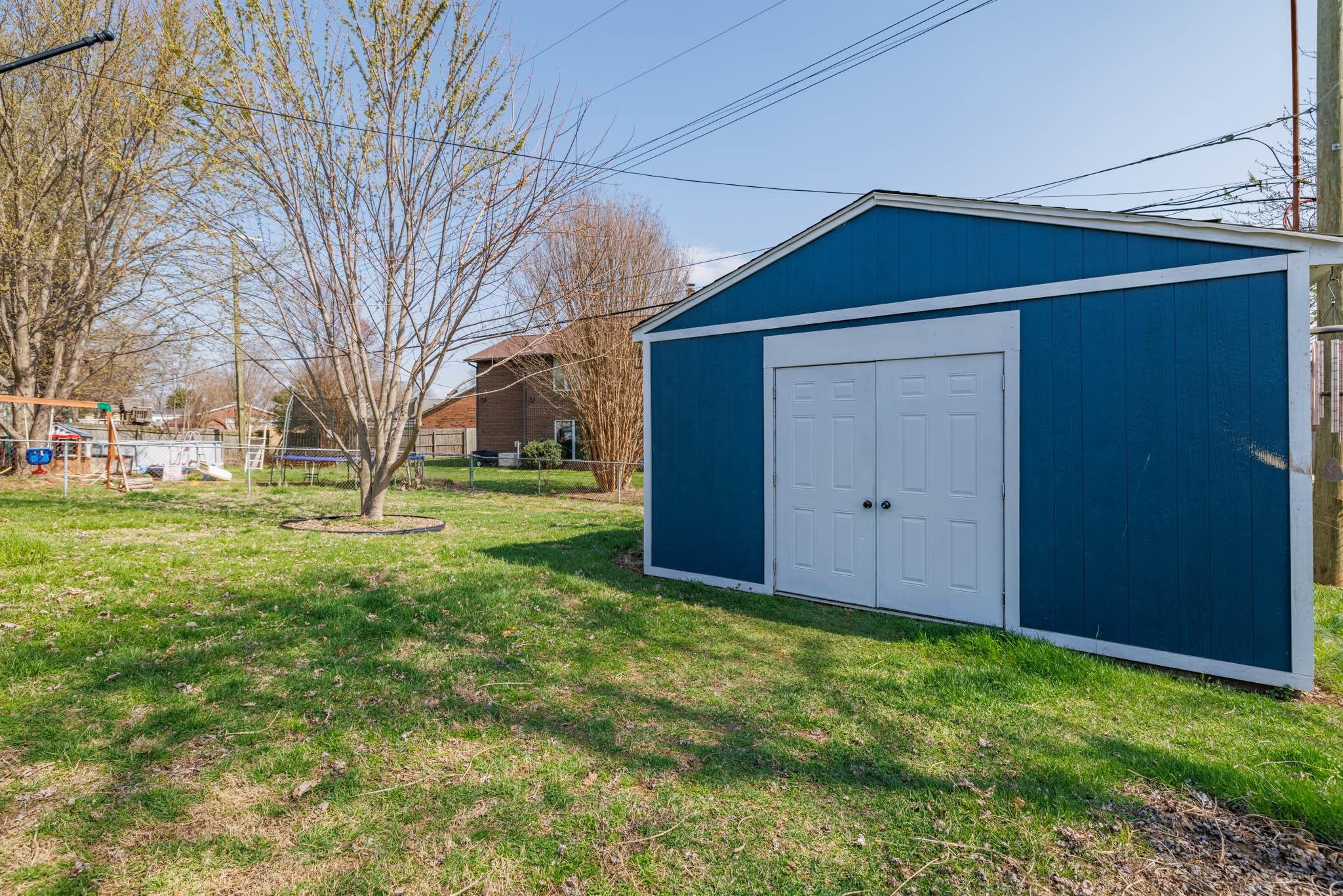 3231 Meadowland Drive, Owensboro, Kentucky 42303, 4 Bedrooms Bedrooms, ,2 BathroomsBathrooms,Single Family Residence,For Sale,Meadowland Drive,89201