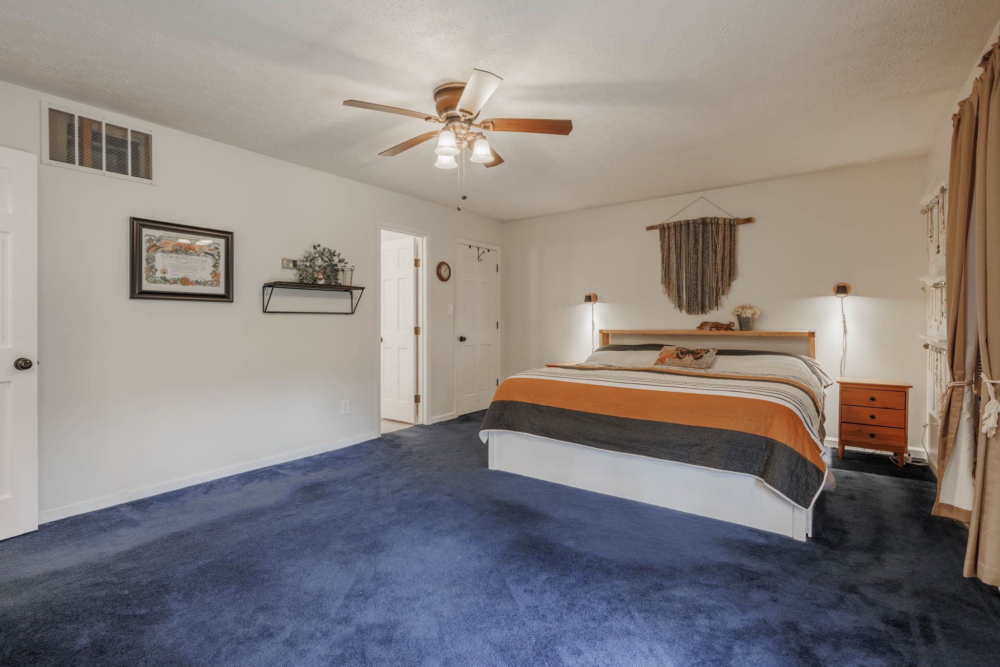 3231 Meadowland Drive, Owensboro, Kentucky 42303, 4 Bedrooms Bedrooms, ,2 BathroomsBathrooms,Single Family Residence,For Sale,Meadowland Drive,89201