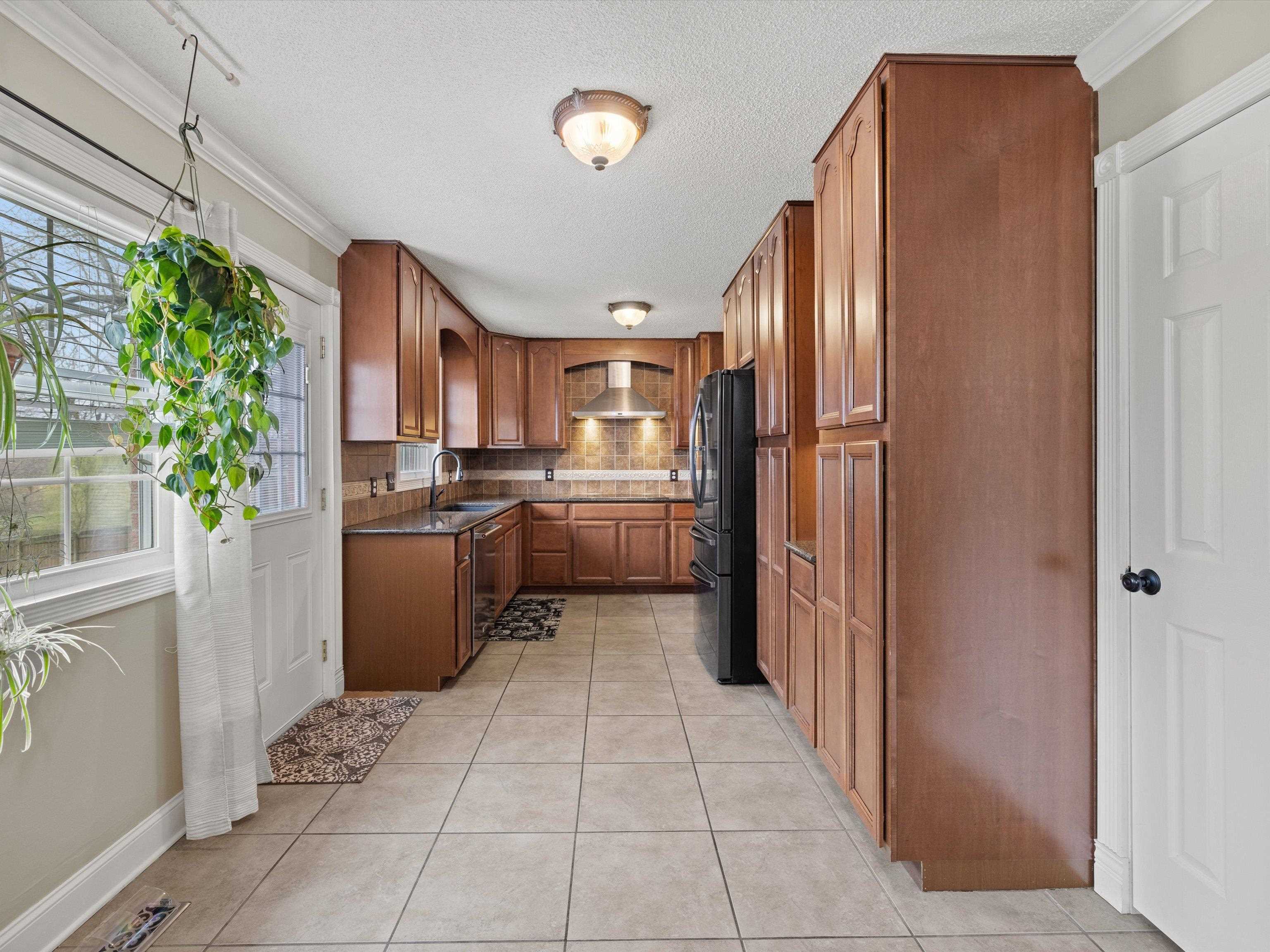 4707 Shell Drive, Owensboro, Kentucky 42303, 3 Bedrooms Bedrooms, ,3 BathroomsBathrooms,Single Family Residence,For Sale,Shell Drive,89208