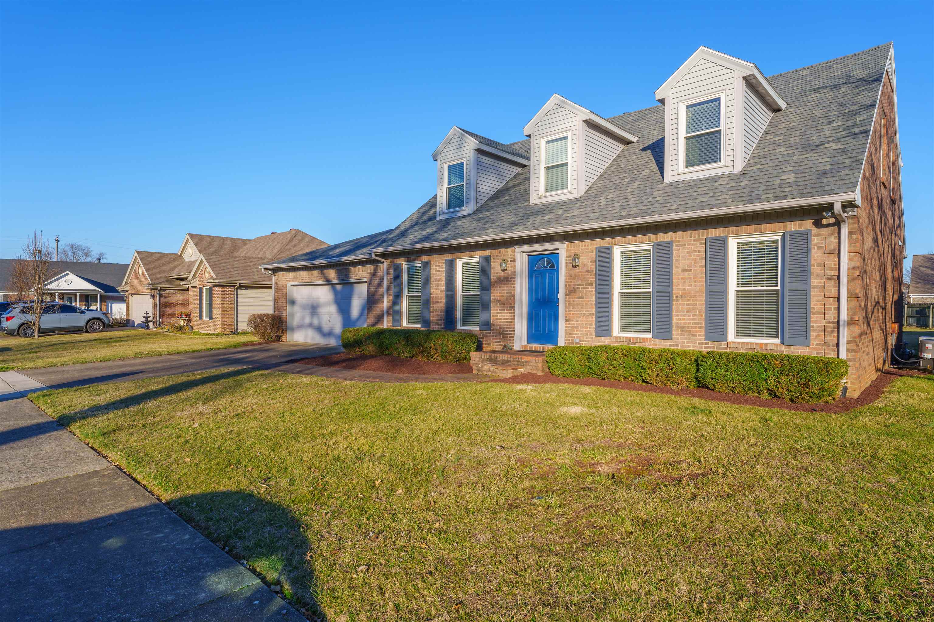 4309 Yorktown Place, Owensboro, Kentucky 42301, 4 Bedrooms Bedrooms, ,3 BathroomsBathrooms,Single Family Residence,For Sale,Yorktown Place,89212