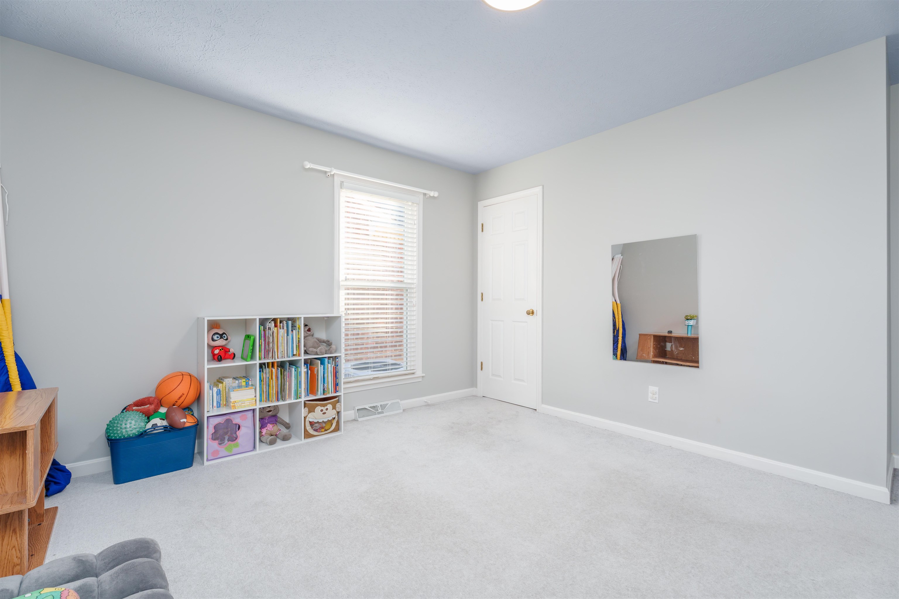 4309 Yorktown Place, Owensboro, Kentucky 42301, 4 Bedrooms Bedrooms, ,3 BathroomsBathrooms,Single Family Residence,For Sale,Yorktown Place,89212