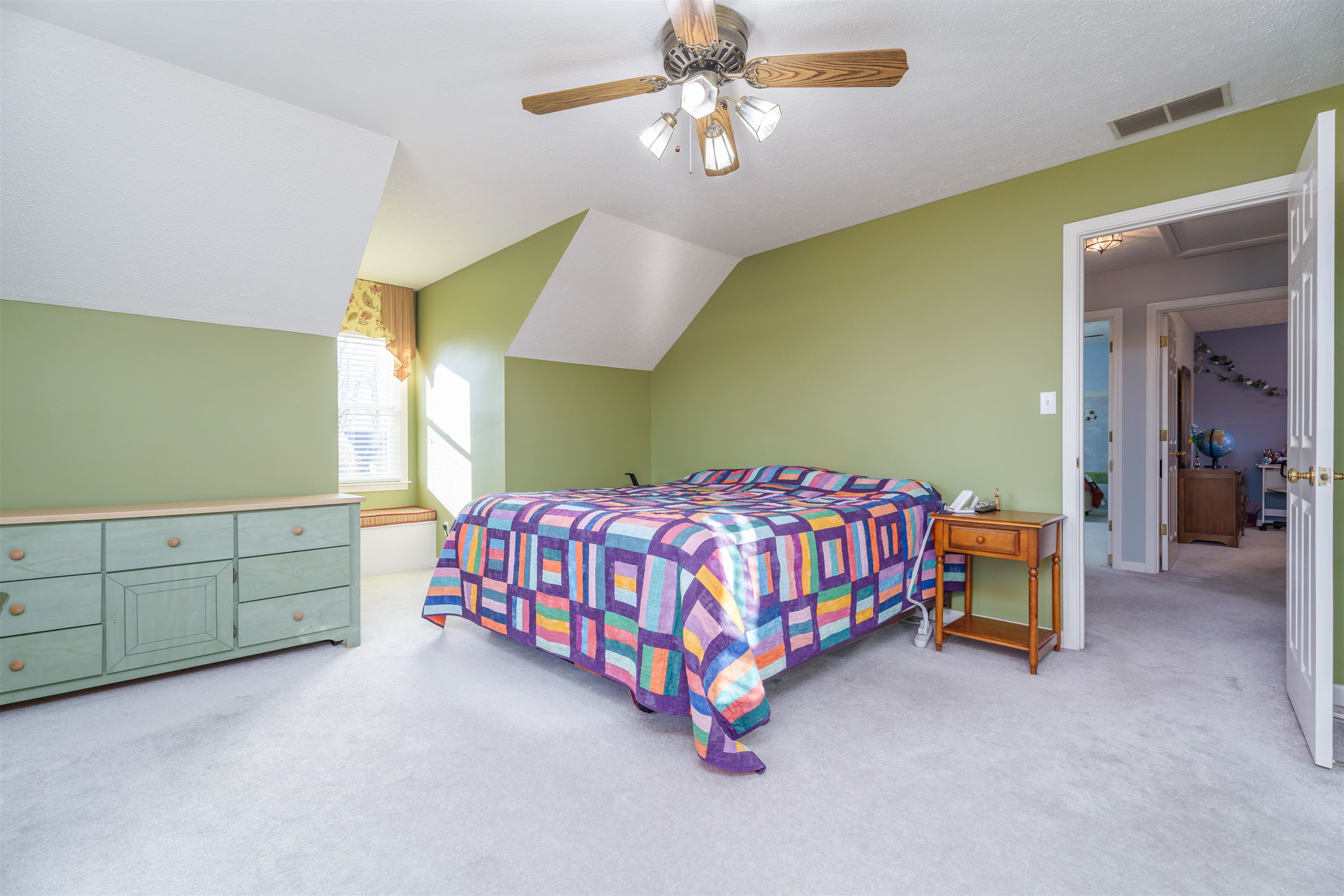 4309 Yorktown Place, Owensboro, Kentucky 42301, 4 Bedrooms Bedrooms, ,3 BathroomsBathrooms,Single Family Residence,For Sale,Yorktown Place,89212