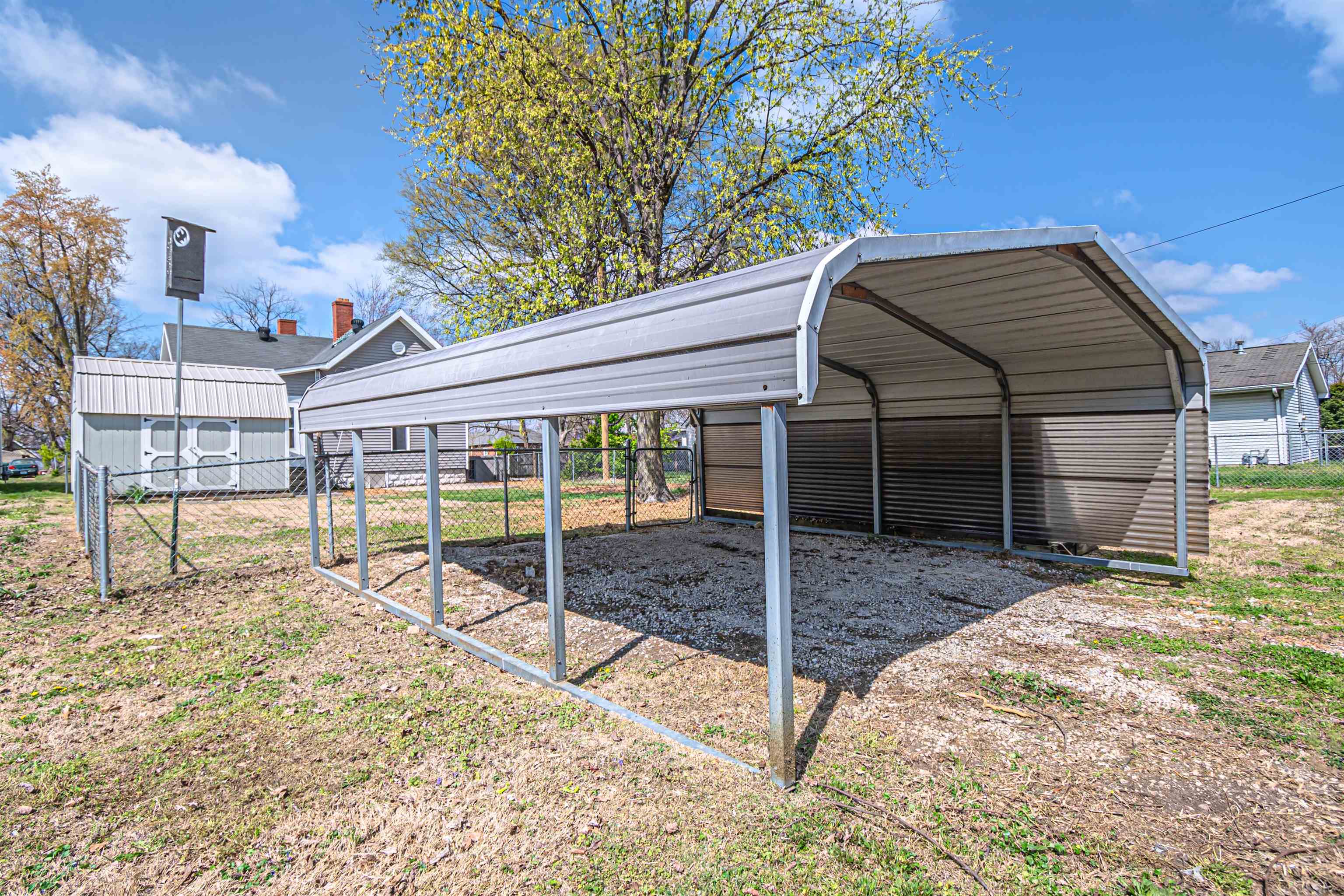 1507 Hathaway St, Owensboro, Kentucky 42303, 2 Bedrooms Bedrooms, ,1 BathroomBathrooms,Single Family Residence,For Sale,Hathaway St,89234