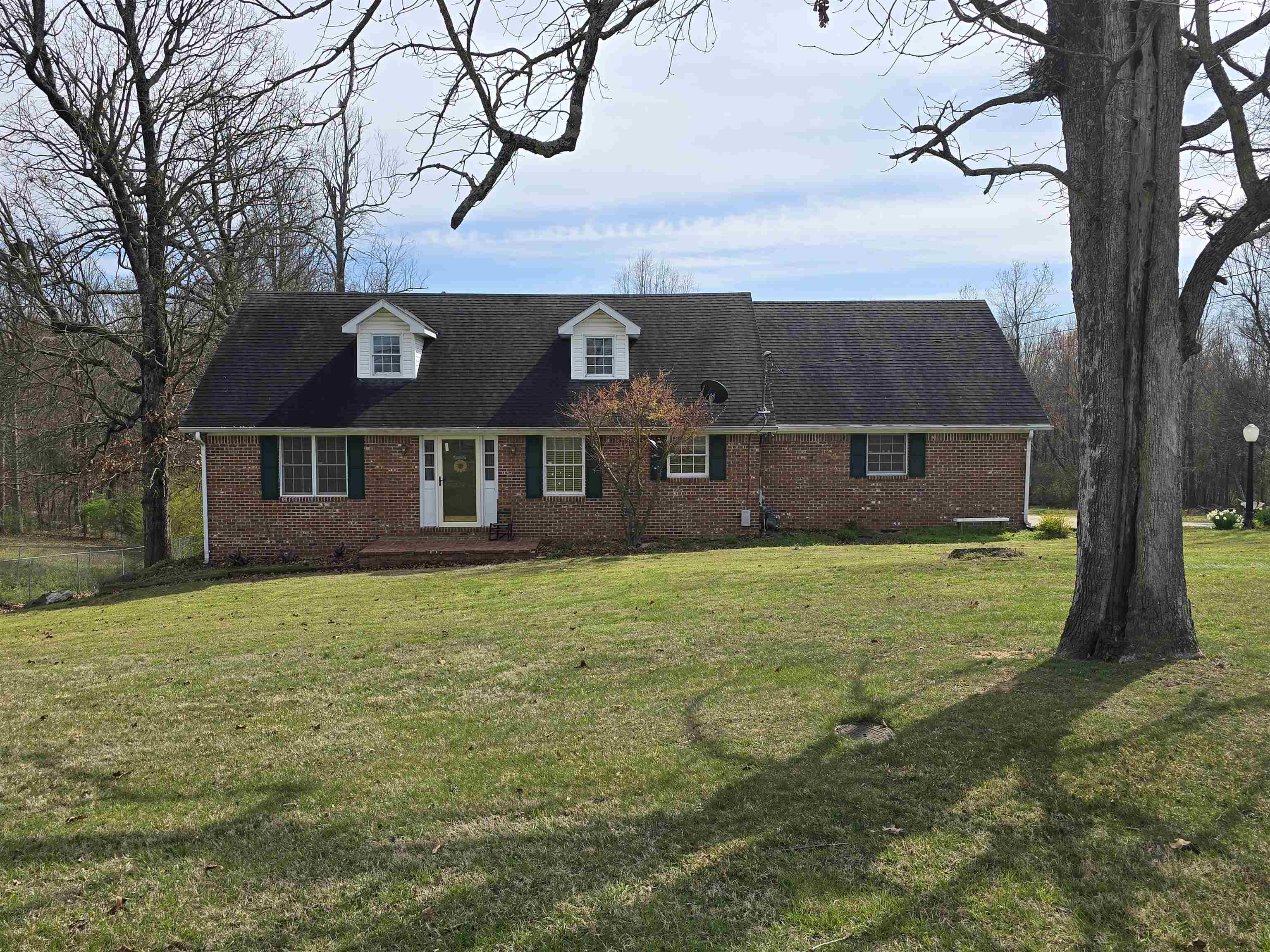 1283 Eastview Dr, Madisonville, Kentucky 42431, 4 Bedrooms Bedrooms, ,3 BathroomsBathrooms,Ranch,For Sale,Eastview Dr,89236