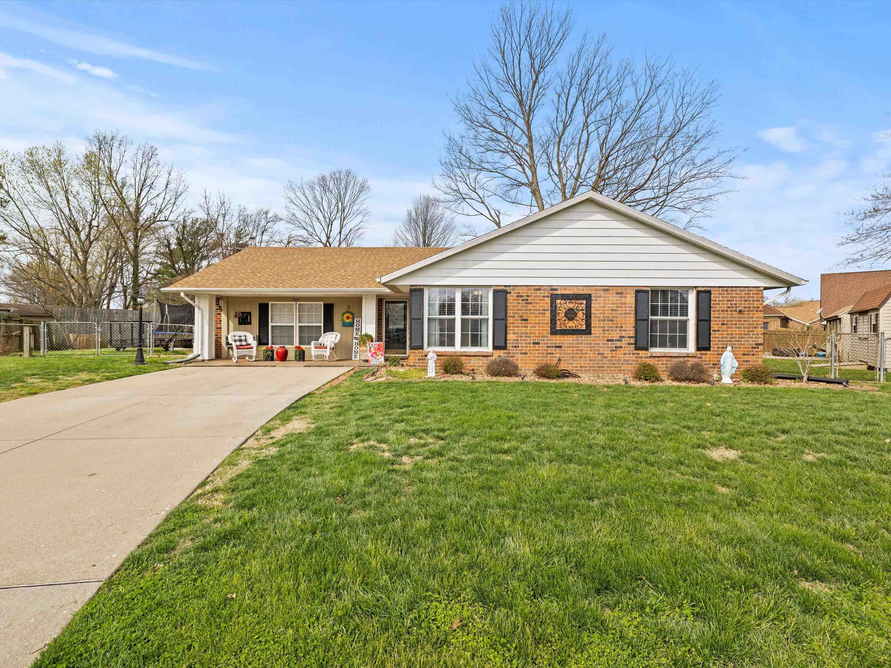 808 Florence Ct, Owensboro, Kentucky 42303, 3 Bedrooms Bedrooms, ,2 BathroomsBathrooms,Single Family Residence,For Sale,Florence Ct,89241