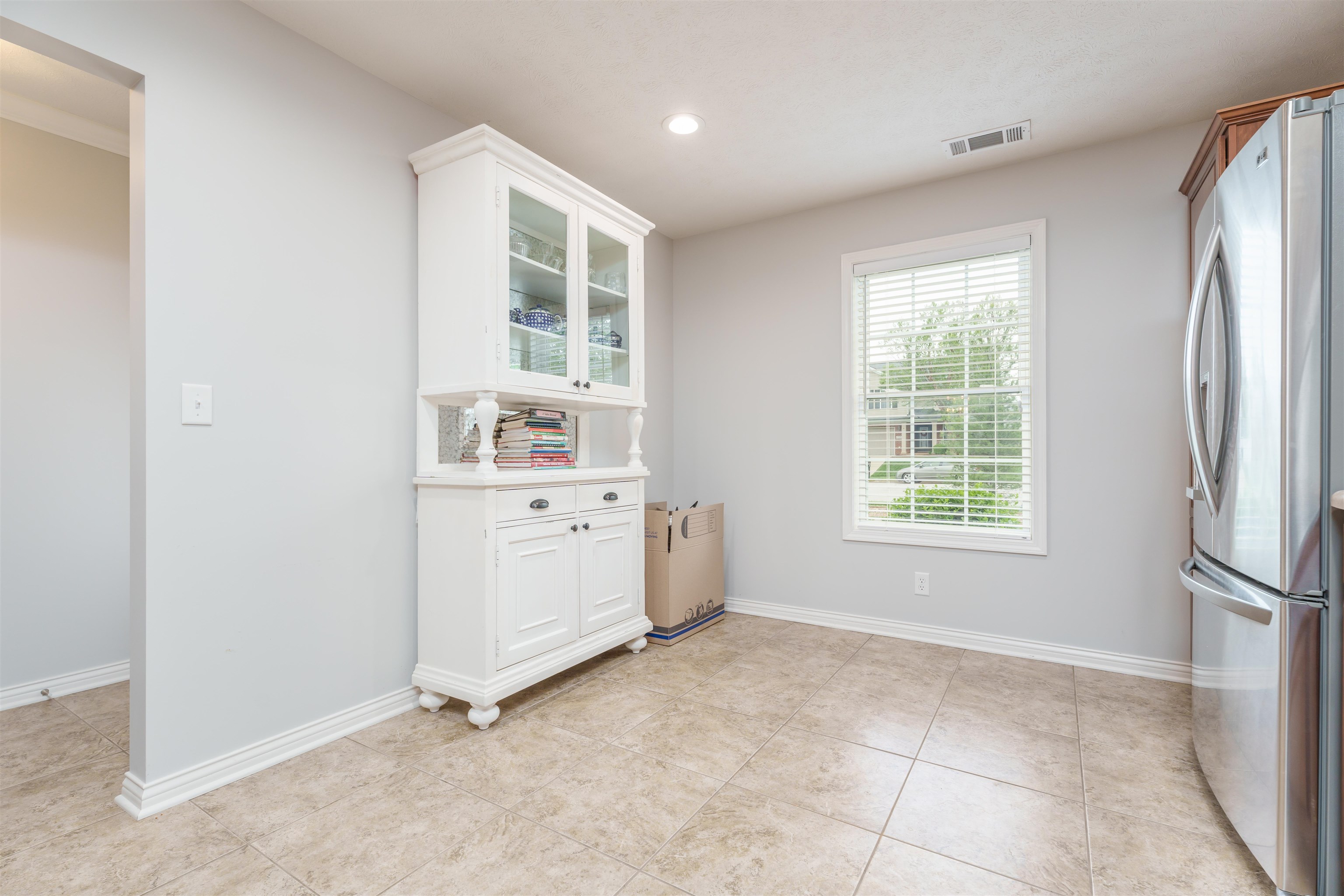 3951 Brookside Court, Owensboro, Kentucky 42303, 2 Bedrooms Bedrooms, ,2 BathroomsBathrooms,Condominium,For Sale,Brookside Court,89242