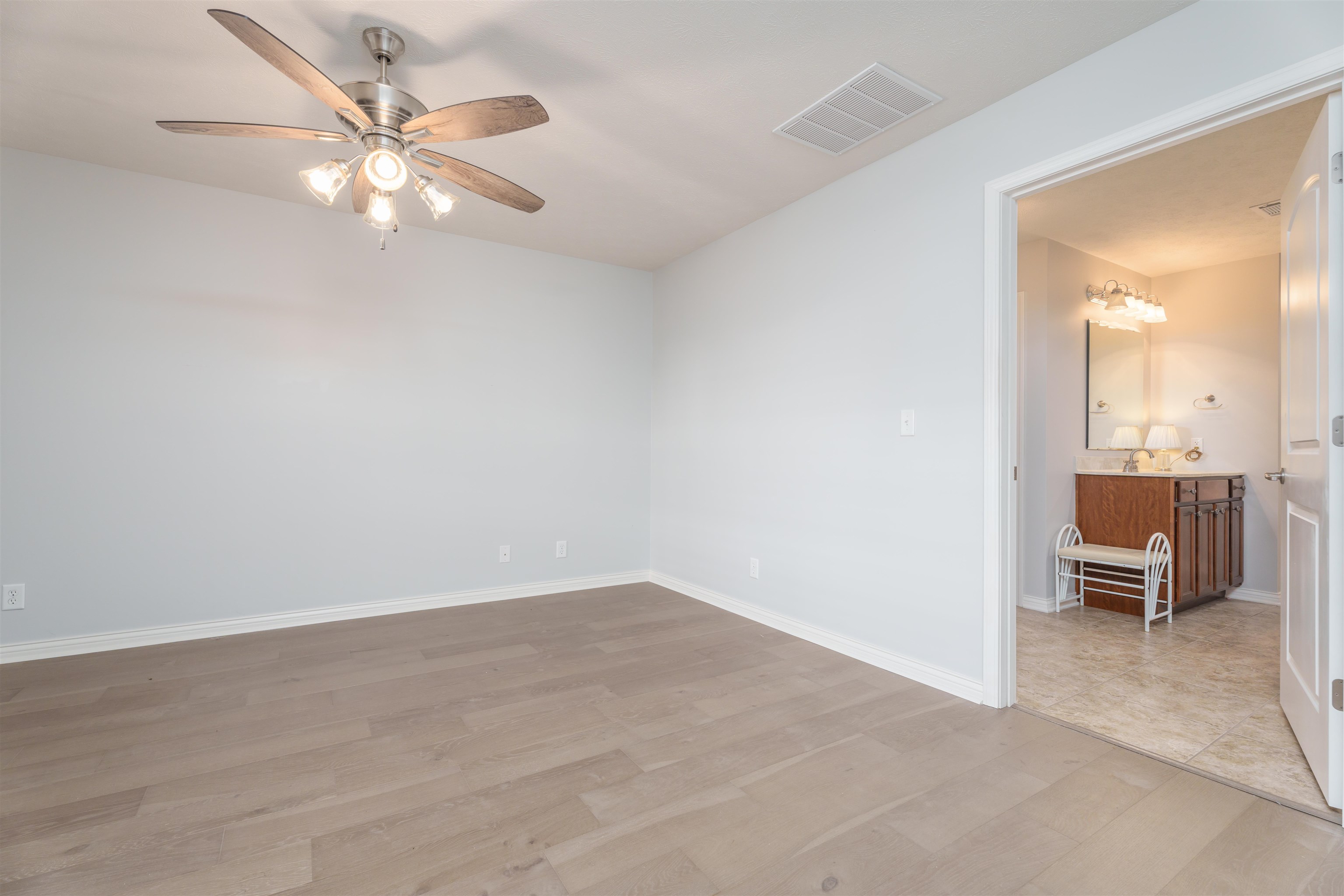 3951 Brookside Court, Owensboro, Kentucky 42303, 2 Bedrooms Bedrooms, ,2 BathroomsBathrooms,Condominium,For Sale,Brookside Court,89242