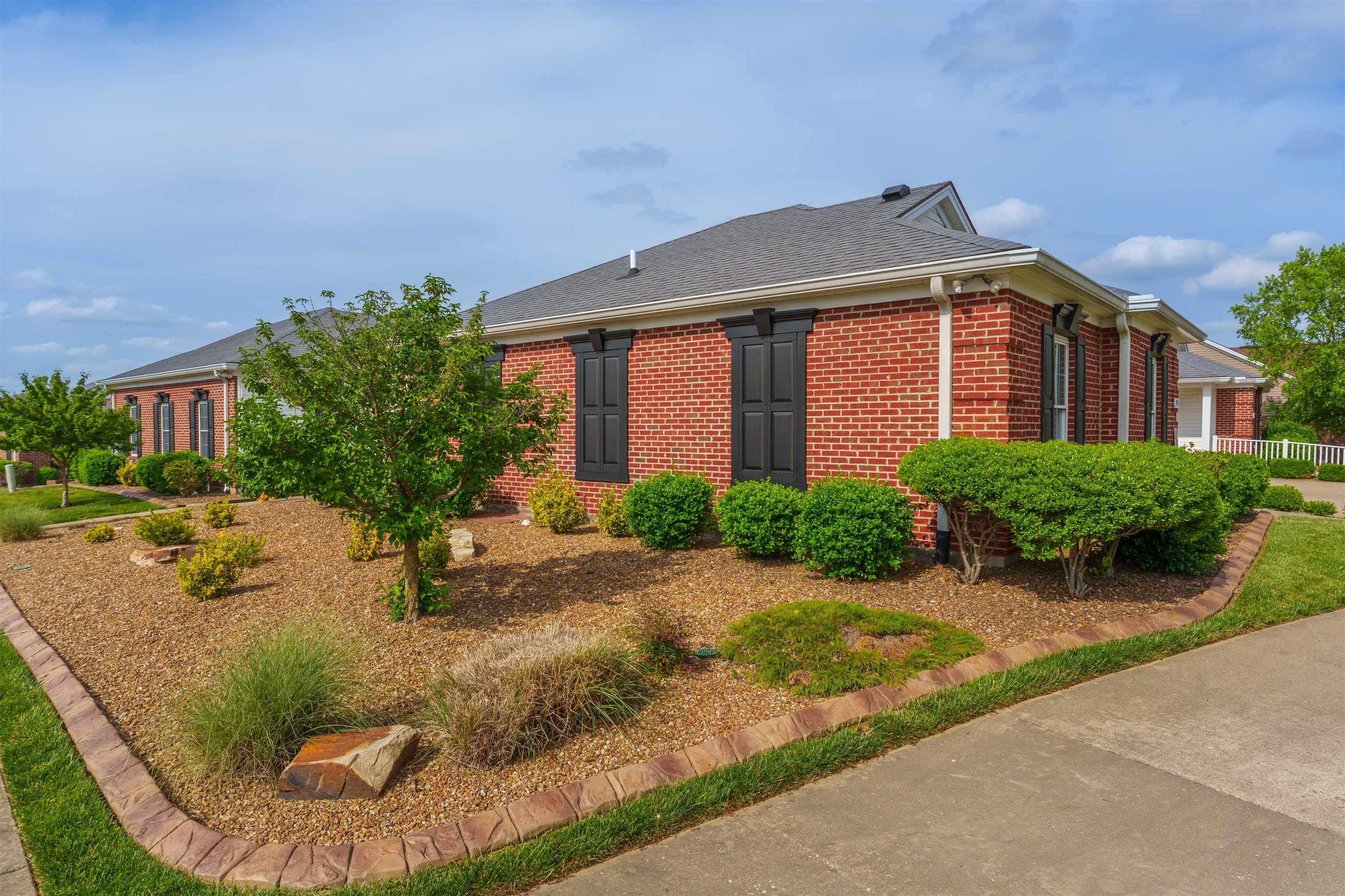 3951 Brookside Court, Owensboro, Kentucky 42303, 2 Bedrooms Bedrooms, ,2 BathroomsBathrooms,Condominium,For Sale,Brookside Court,89242